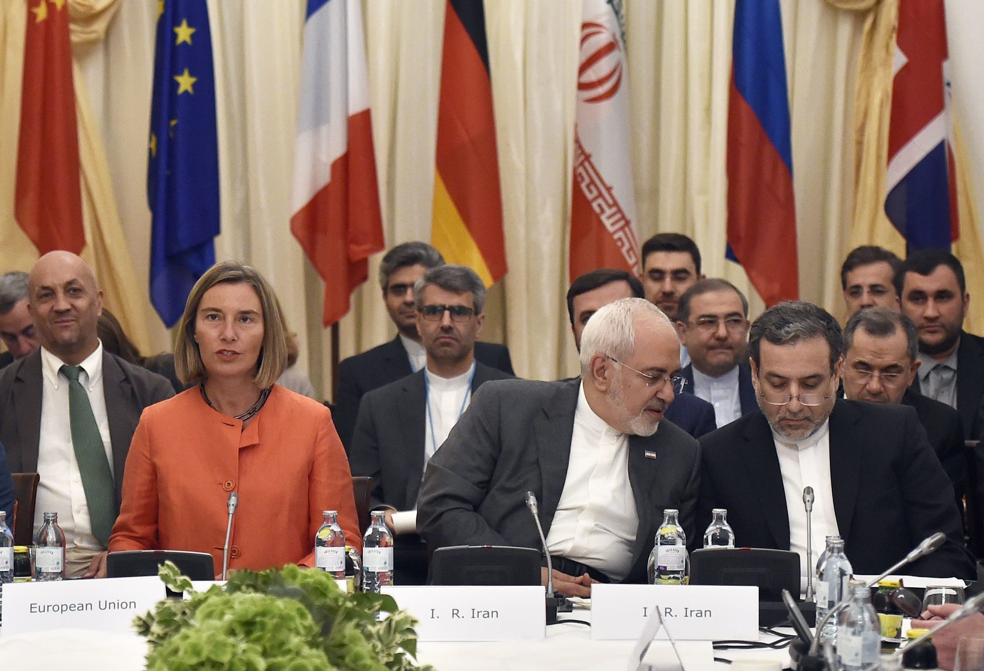 الاتحاد الأوروبي يطلق قناة مالية للتجارة مع إيران