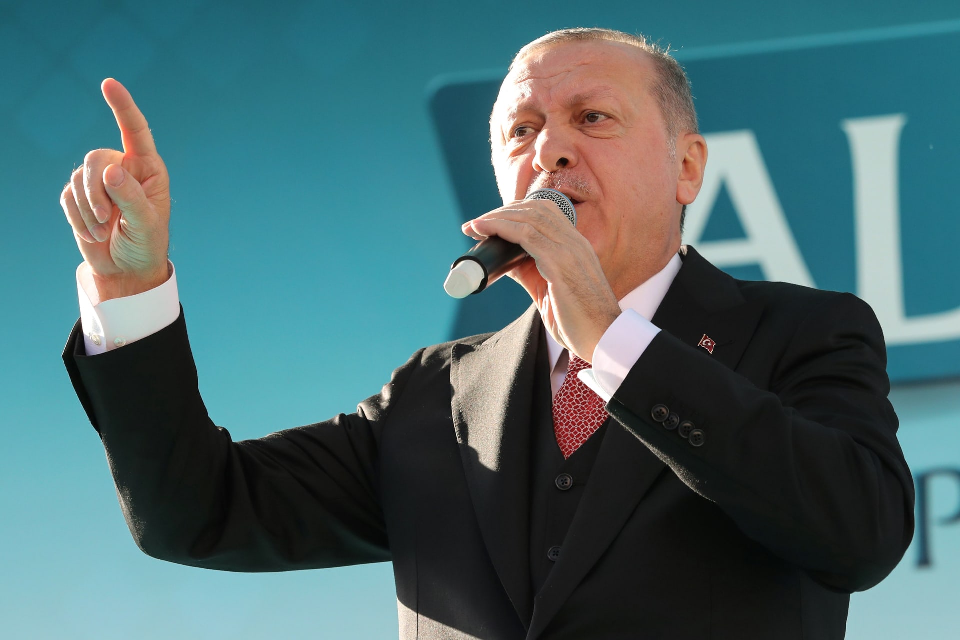 أردوغان مهاجما الدول الأوروبية المشاركة بقمة شرم الشيخ: "أيمكنكم الحديث عن الديمقراطية؟"
