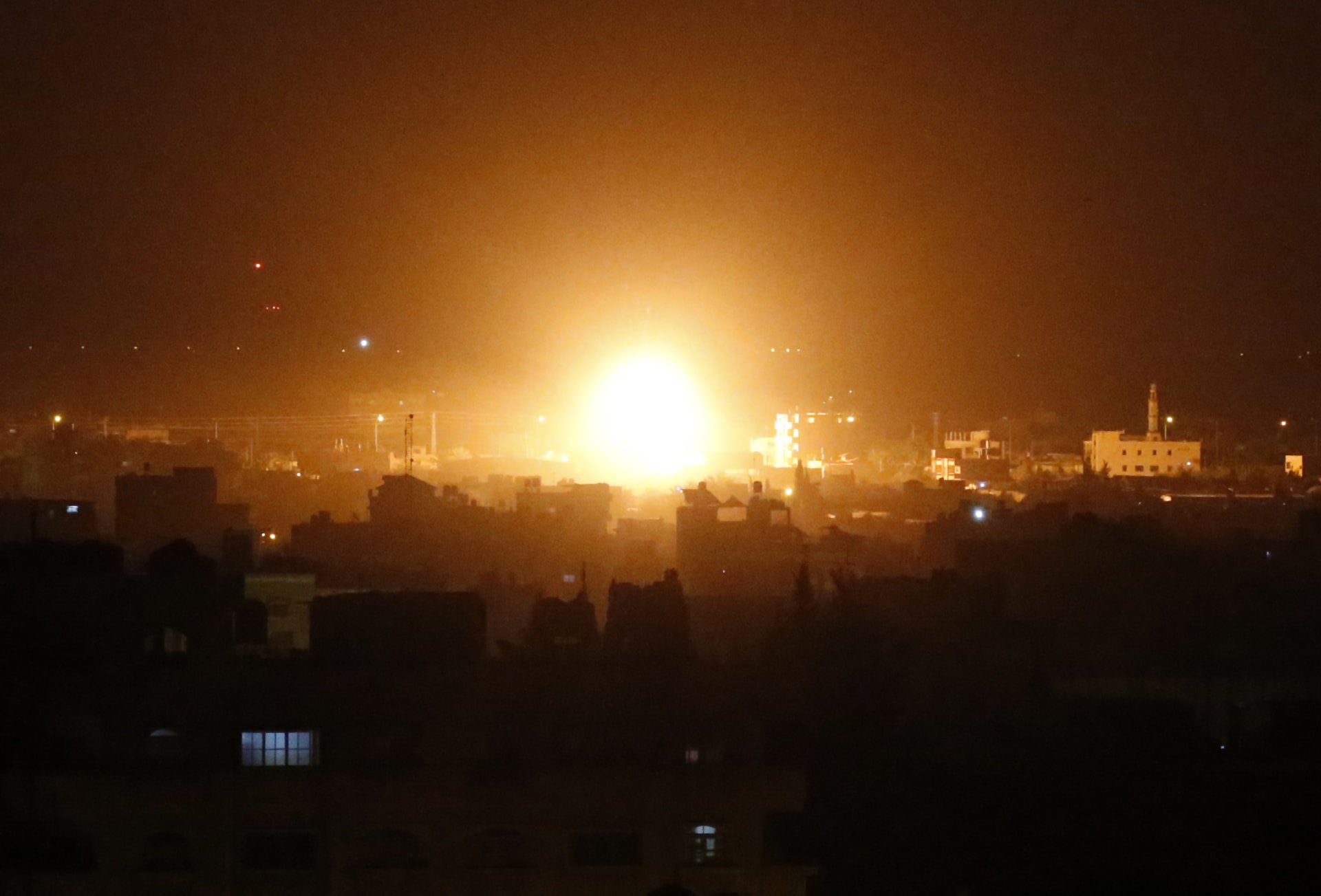 إصابات وحالات صدمة بين الإسرائيليين جراء القصف الصاروخي لحماس