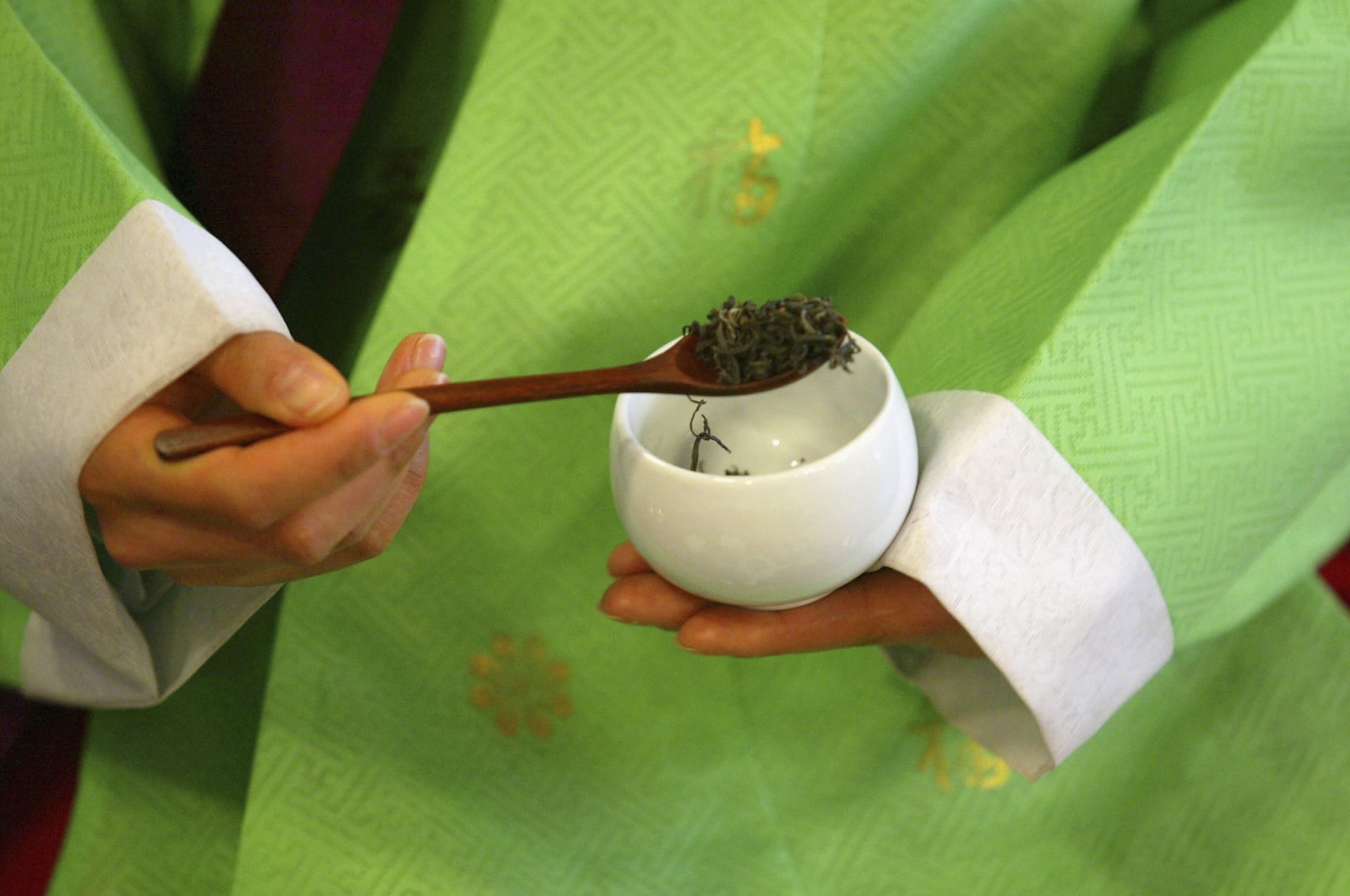 الشاي الأخضر..فوائد عديدة لصحة الجسم