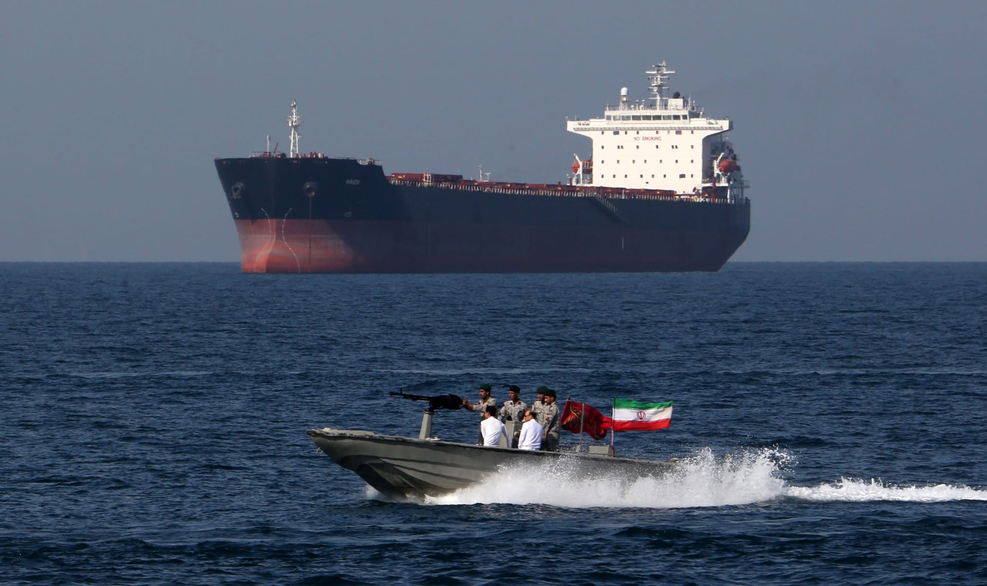 قوات بحرية إيرانية في الخليج