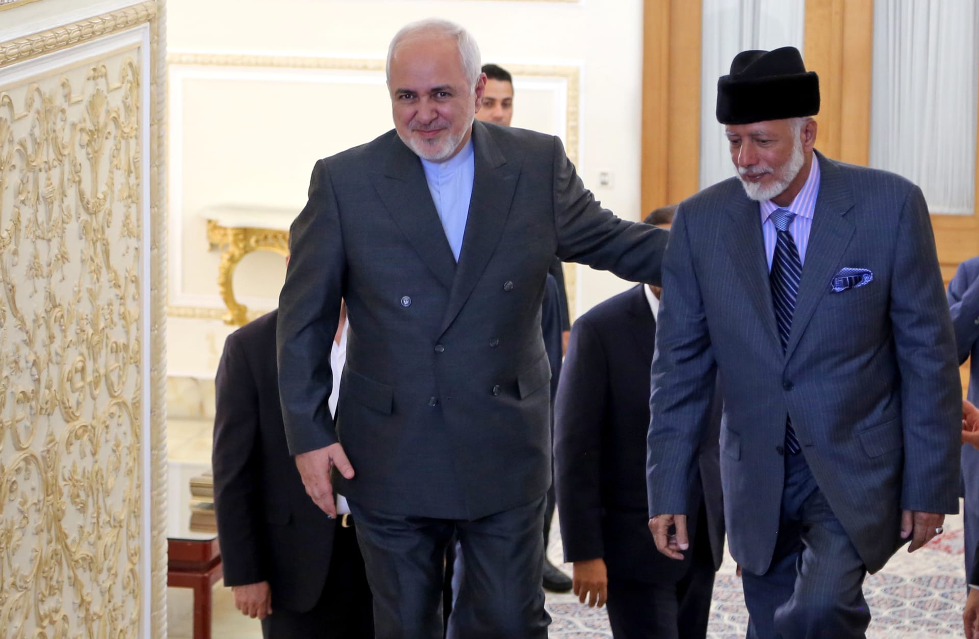 وزير خارجية عمان يزور طهران