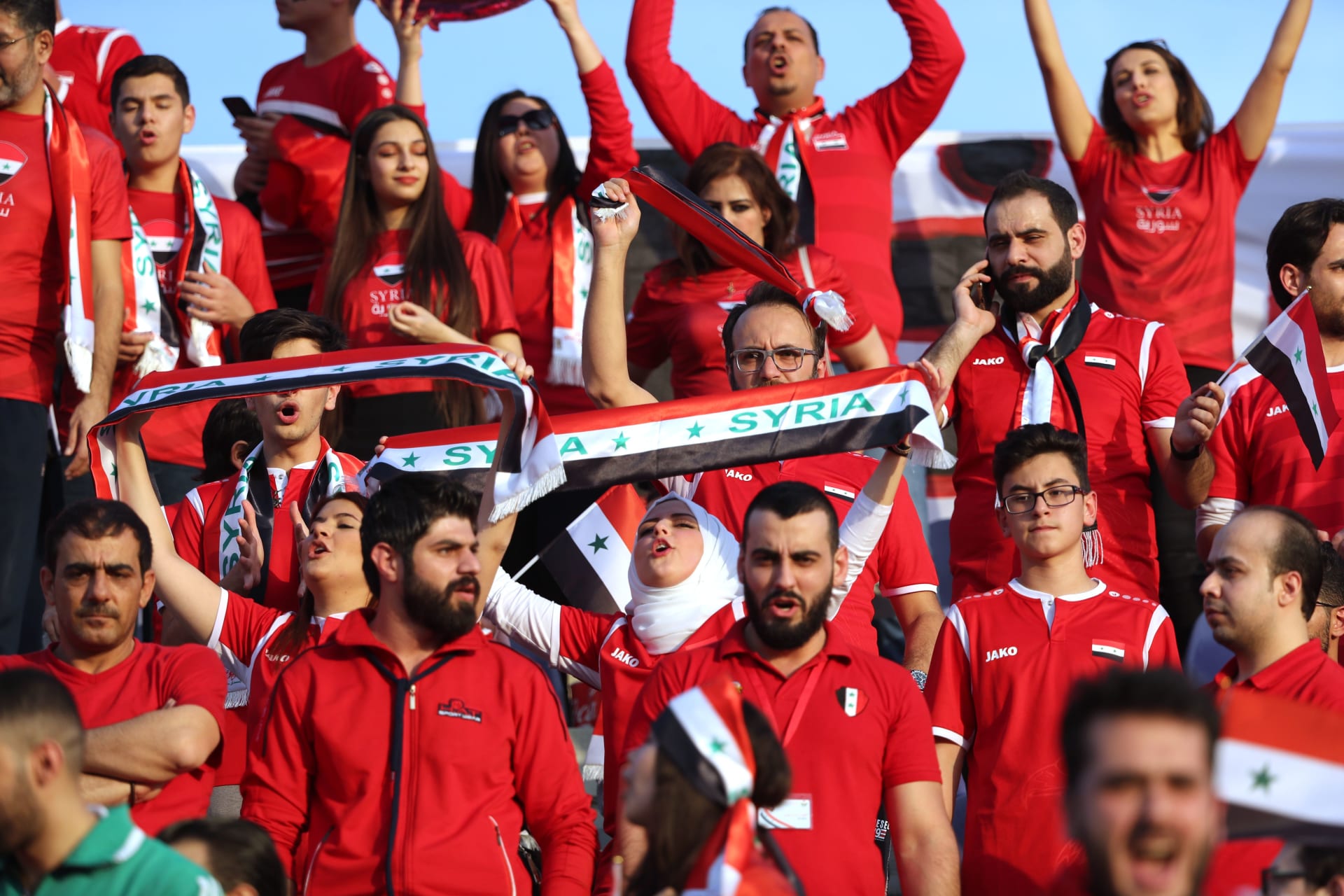 بعد الخسارة أمام لبنان.. سوريون يطالبون الأسد بإقالة الإدارة الرياضية