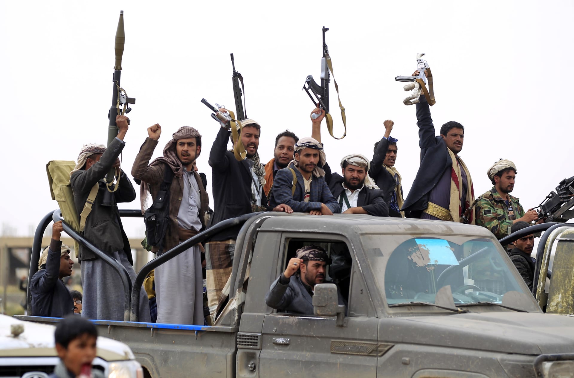 تجمع للمتمردين الحوثيين في العاصمة اليمنية صنعاء 