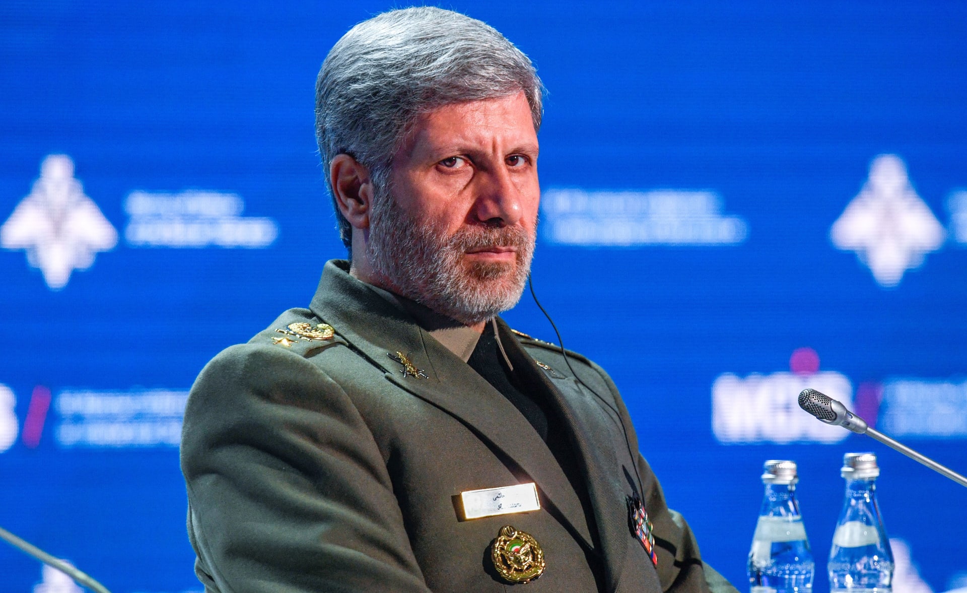 وزير الدفاع الإيراني ينفى وقوف طهران وراء هجوم أرامكو: فعلها اليمنيون