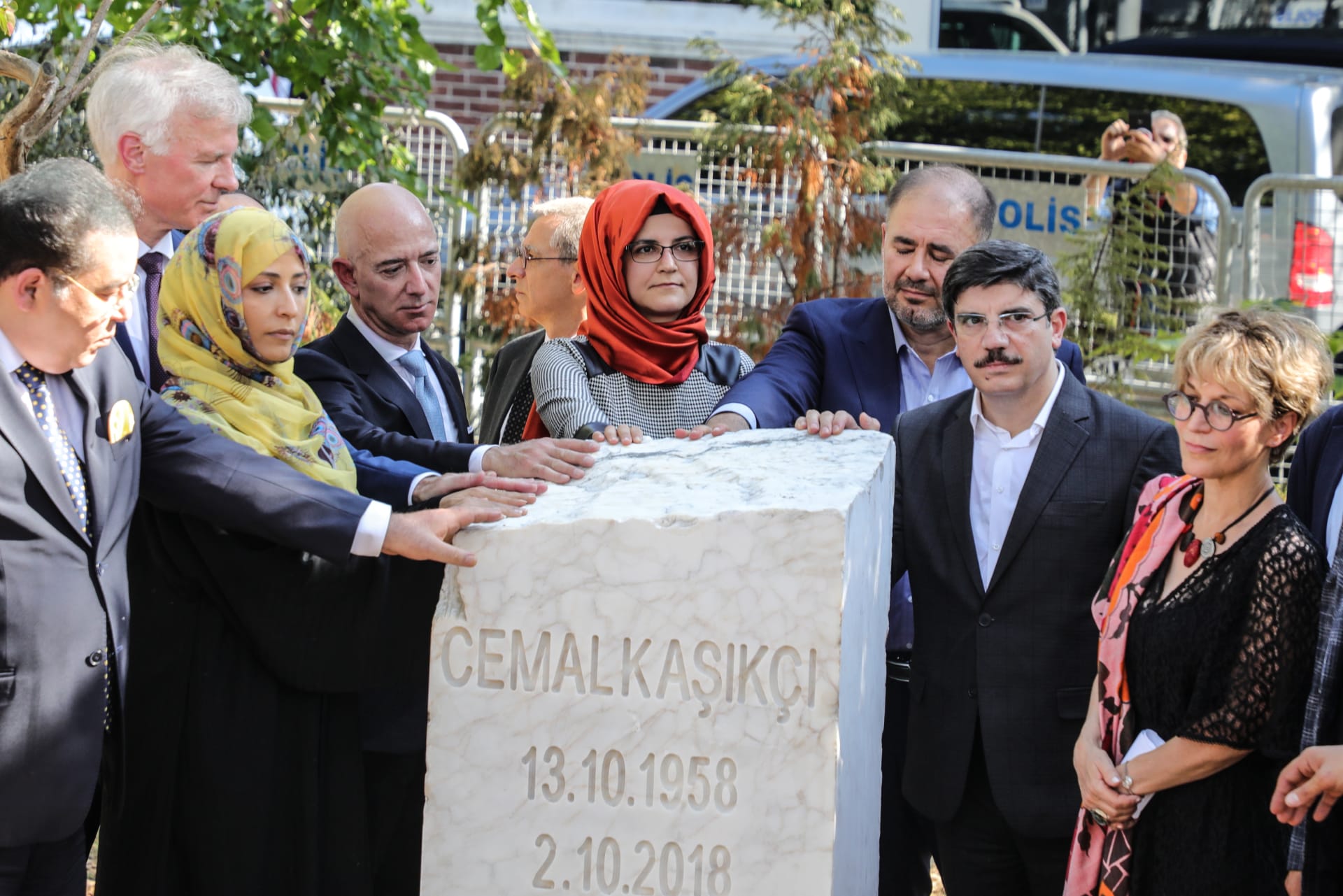 نصب تذكاري لجمال خاشقجي أمام القنصلية السعودية في اسطنبول