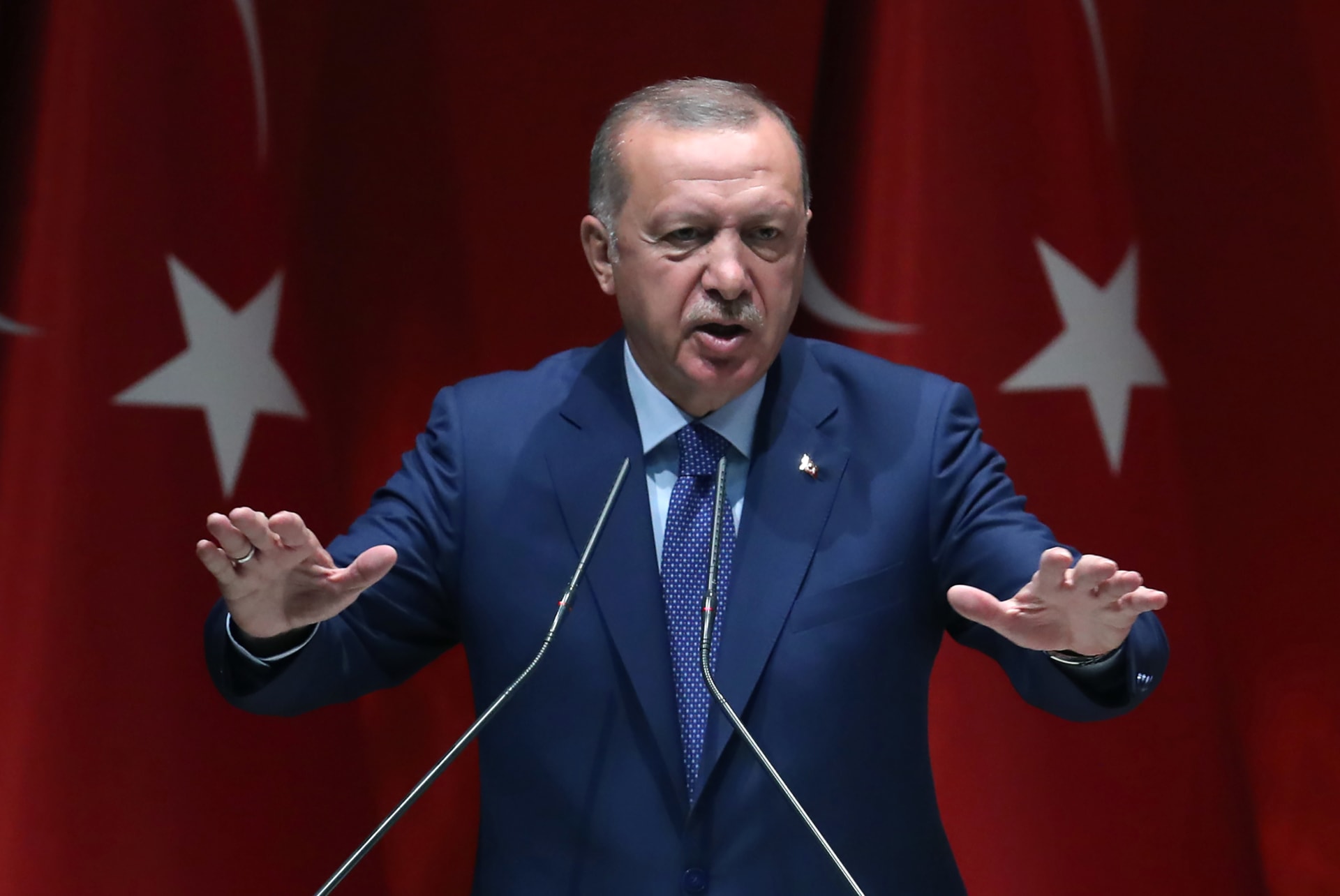 أردوغان يعلن بدء العملية العسكرية "نبع السلام".. وقوات سوريا الديمقراطية: الطيران يقصف المدنيين
