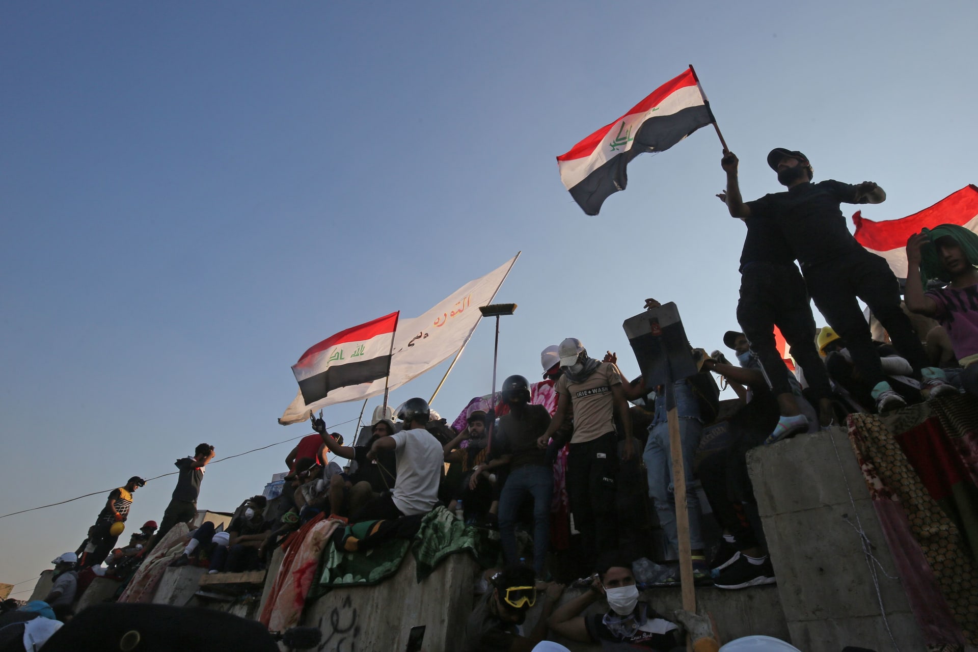 بالصور.. أضخم المظاهرات في بغداد منذ بدء الاحتجاجات 