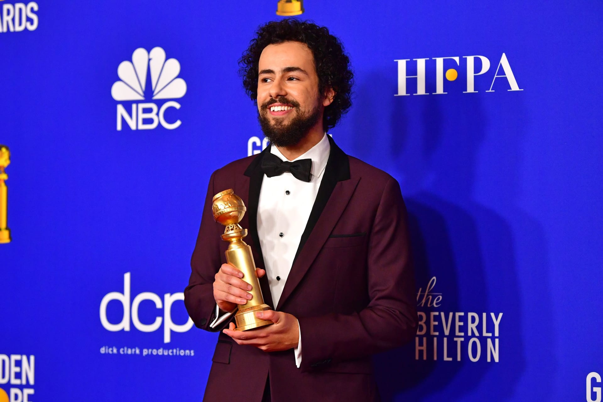 الممثل الأمريكي مصري الأصل رامي يوسف يفوز بجائزة غولدن غلوب