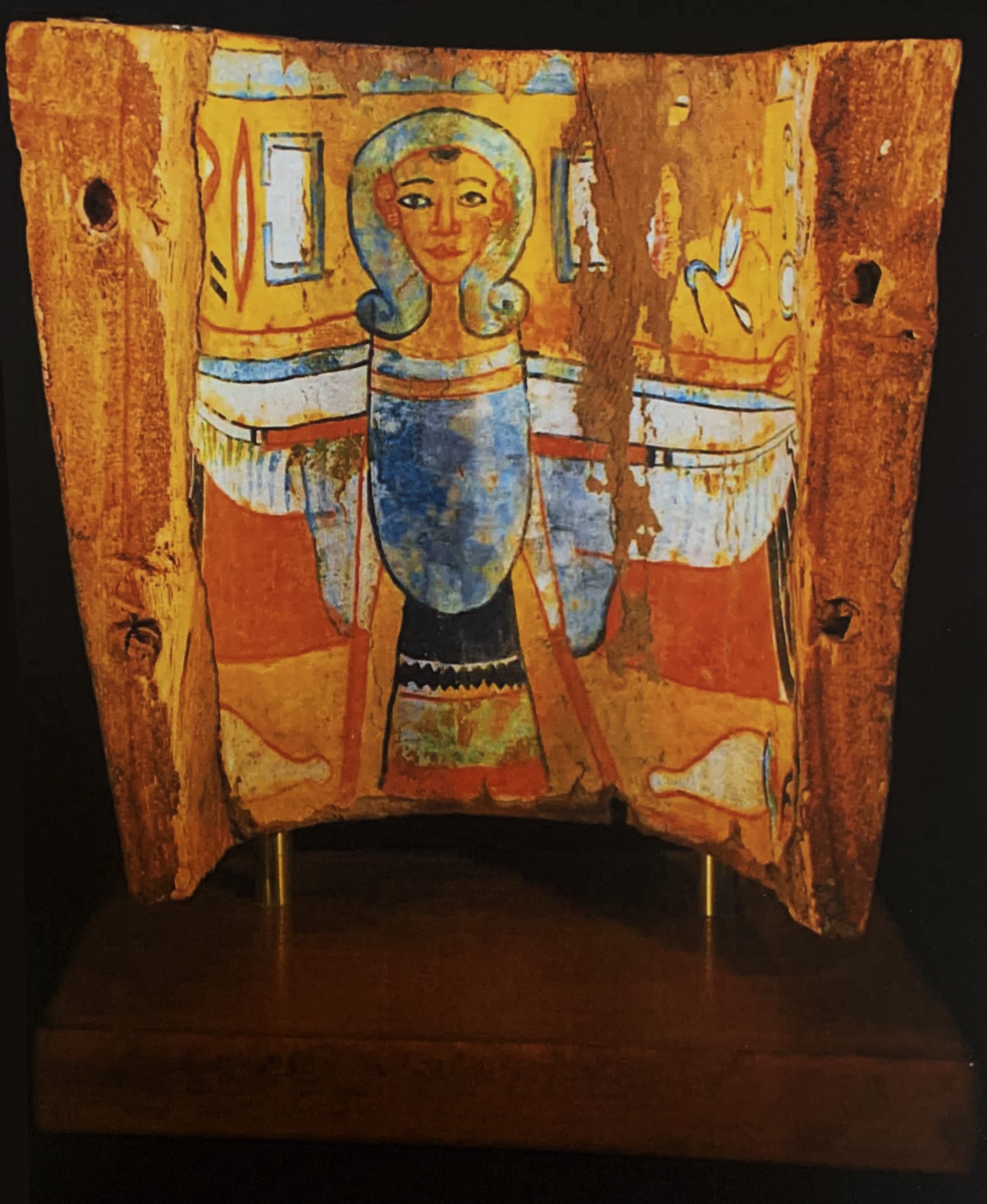 425 قطعة أثرية مصرية نادرة يهديها حاكم الشارقة إلى مصر