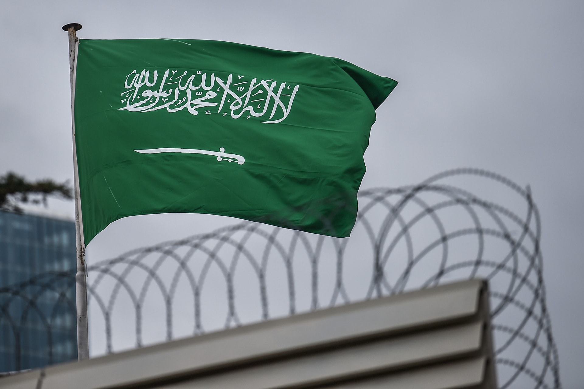 السعودية.. إلقاء القبض على شخص تحرش بقاصر بـ"إيحاءات جنسية"