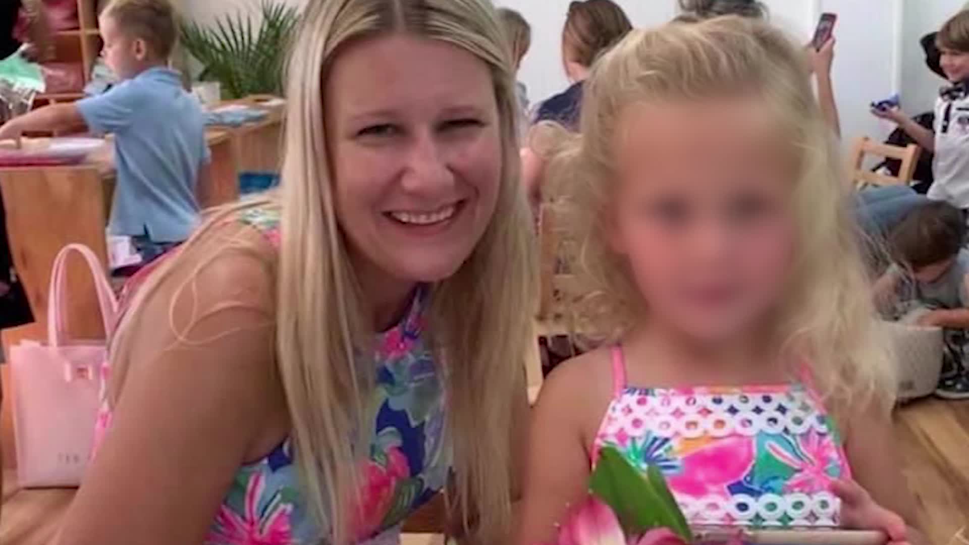 طبيبة طوارئ تخسر حضانة طفلتها بحكم قضائي بسبب فيروس كورونا 