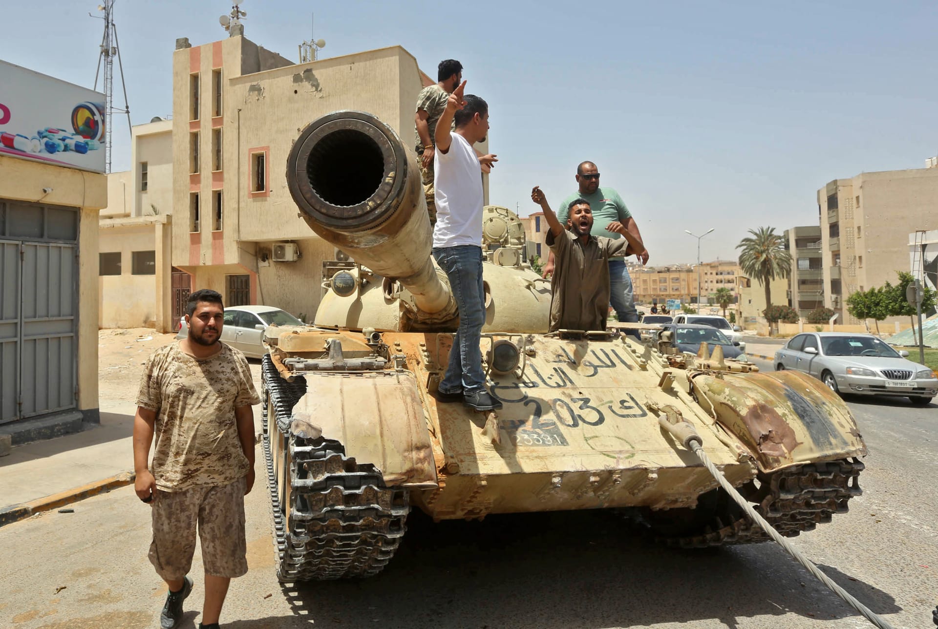 قوات موالية لحكومة الوفاق تستعيد السيطرة على مدينة ترهونة الاستراتيجية في غرب ليبيا
