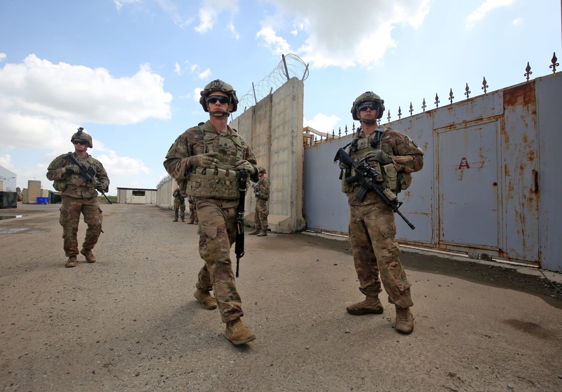 جنود أمريكيون ضمن قوات التحالف الدولي لمواجهة داعش في العراق 