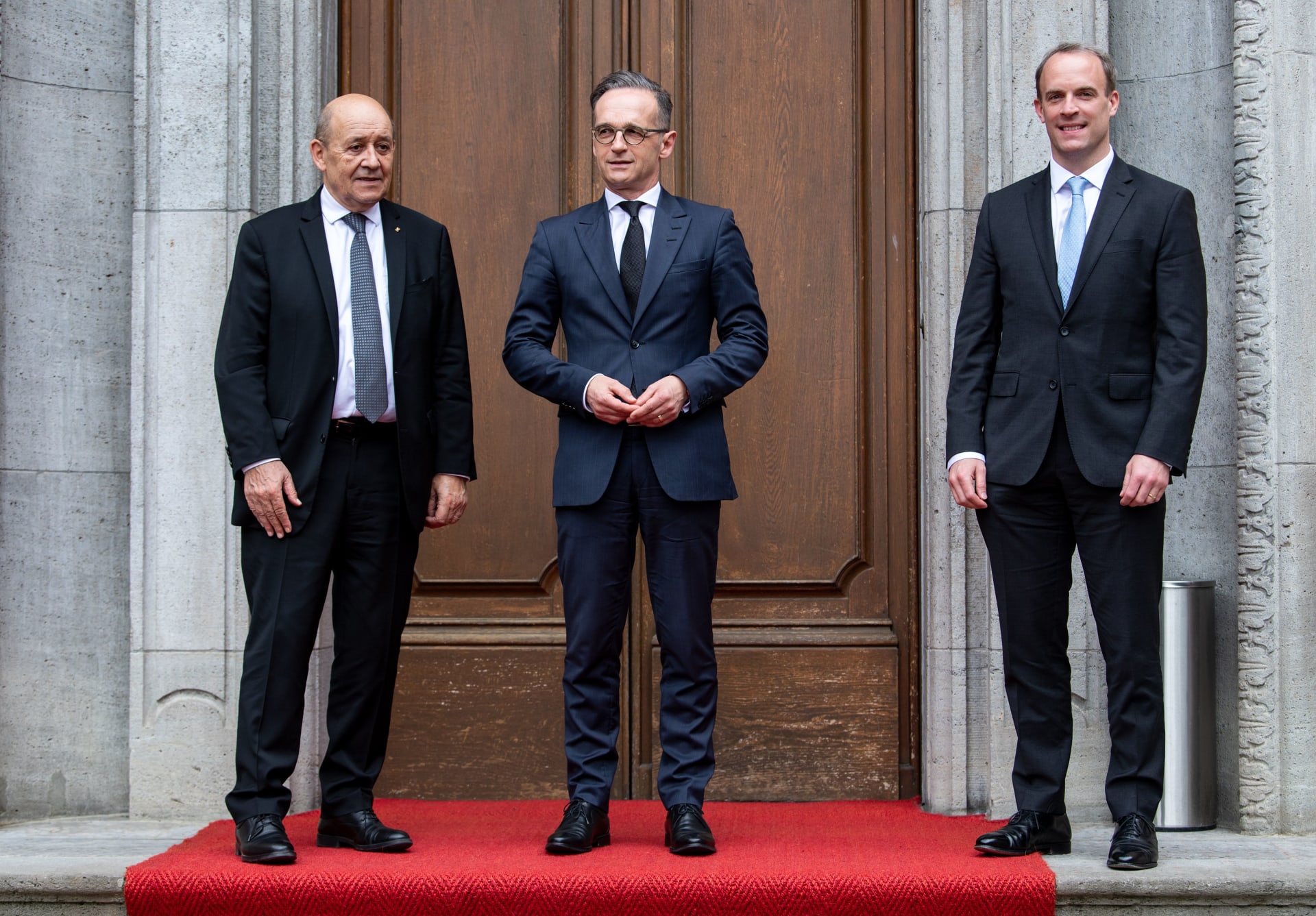وزراء خارجية بريطانيا وألمانيا وفرنسا يجتمعون في برلين 