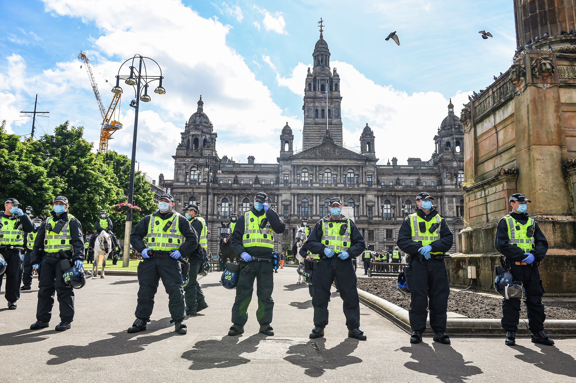 عدد من أفراد الشرطة الاسكتلندية في مدينة غلاسكو 