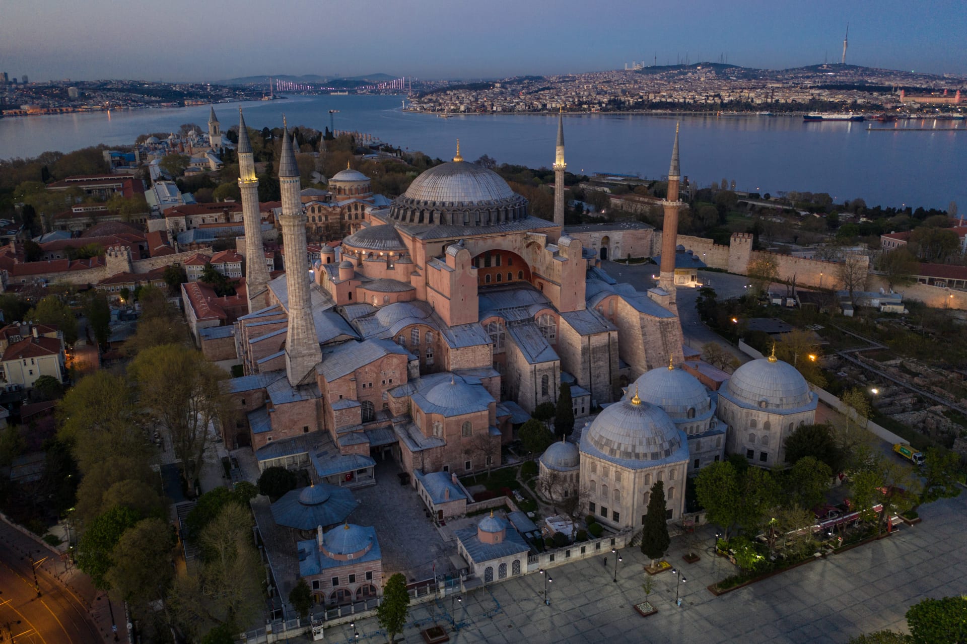 آيا صوفيا أحد أشهر المعالم السياحية في تركيا 