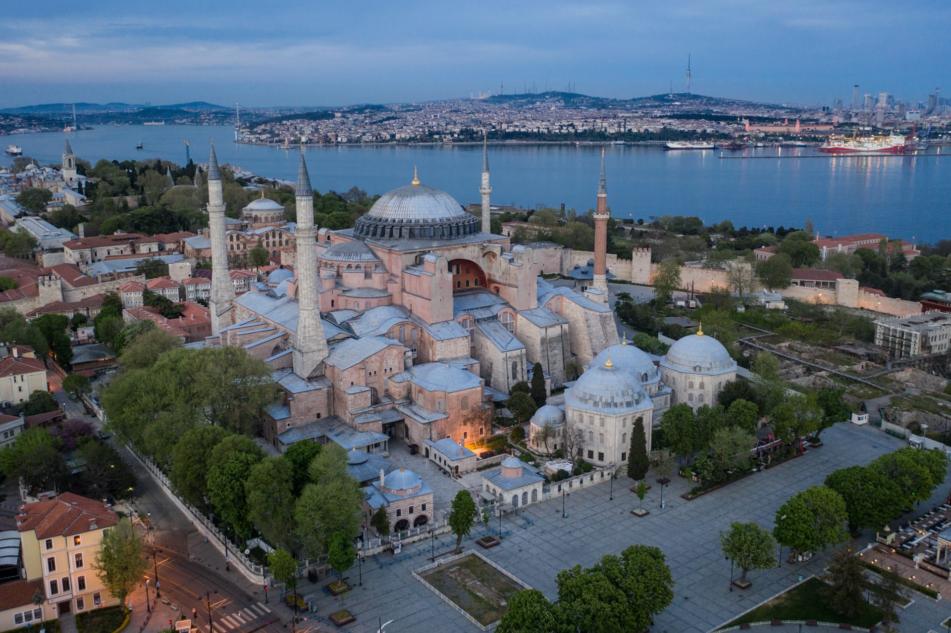 إيران تكشف موقفها من قرار تركيا بتحويل "آيا صوفيا" إلى مسجد