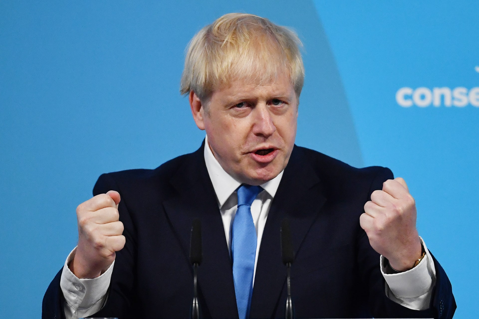 رئيس وزراء بريطانيا عن نتائج لقاح فيروس كورونا: "أخبار إيجابية جدا"