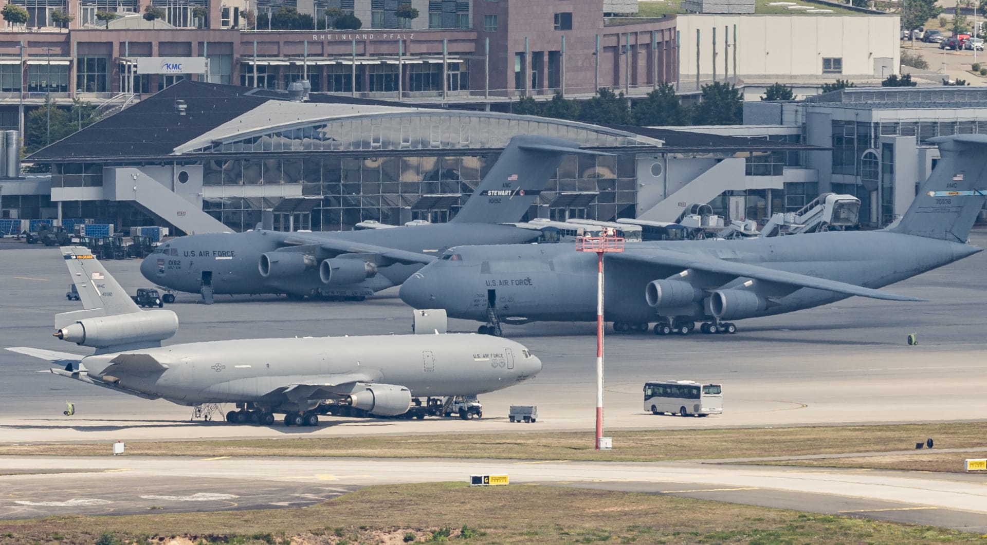 طائرات أمريكية في قاعدة عسكرية تابعة للولايات المتحدة في ألمانيا