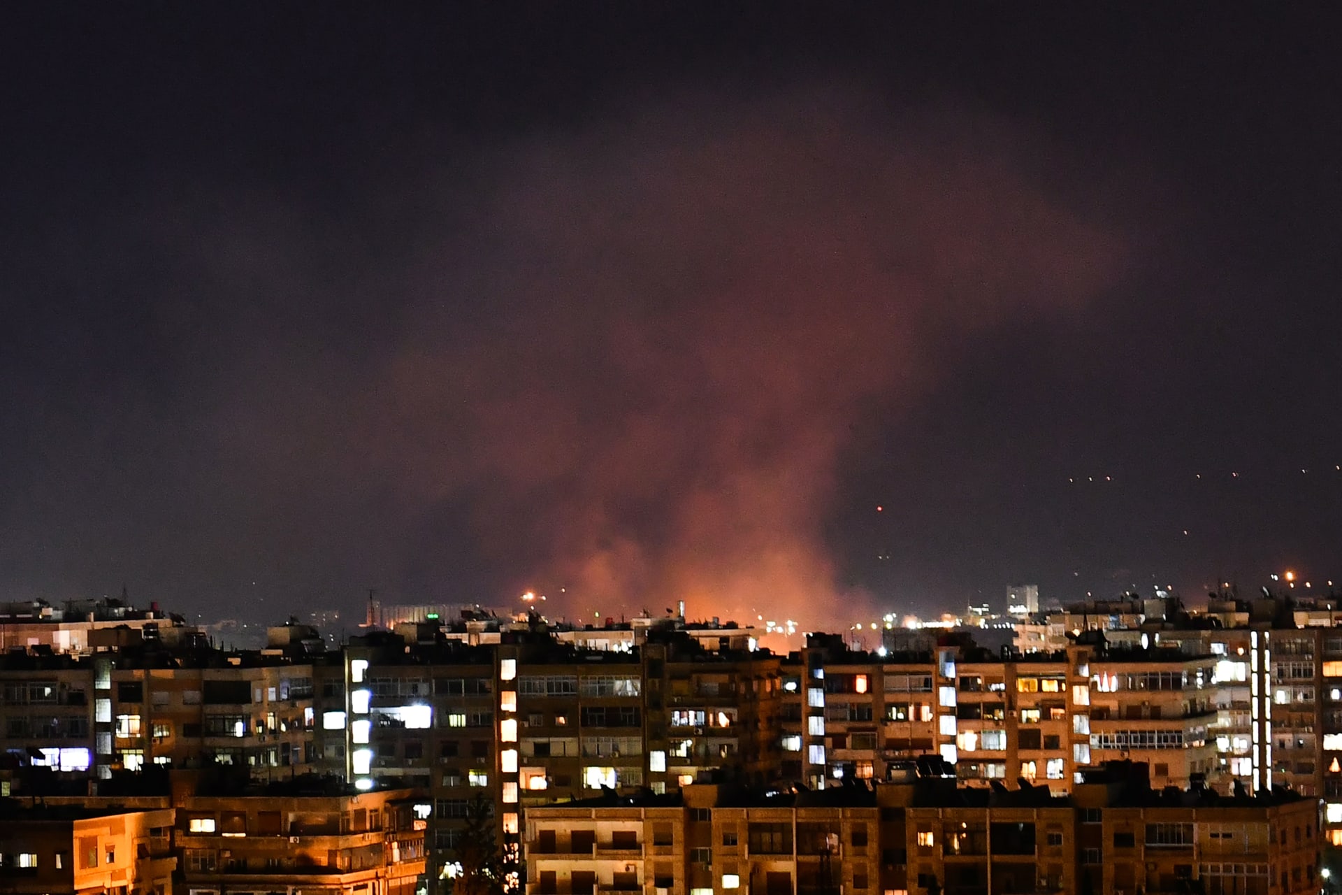 غارة جوية إسرائيلية تستهدف مواقع للنظام السوري جنوبي العاصمة دمشق