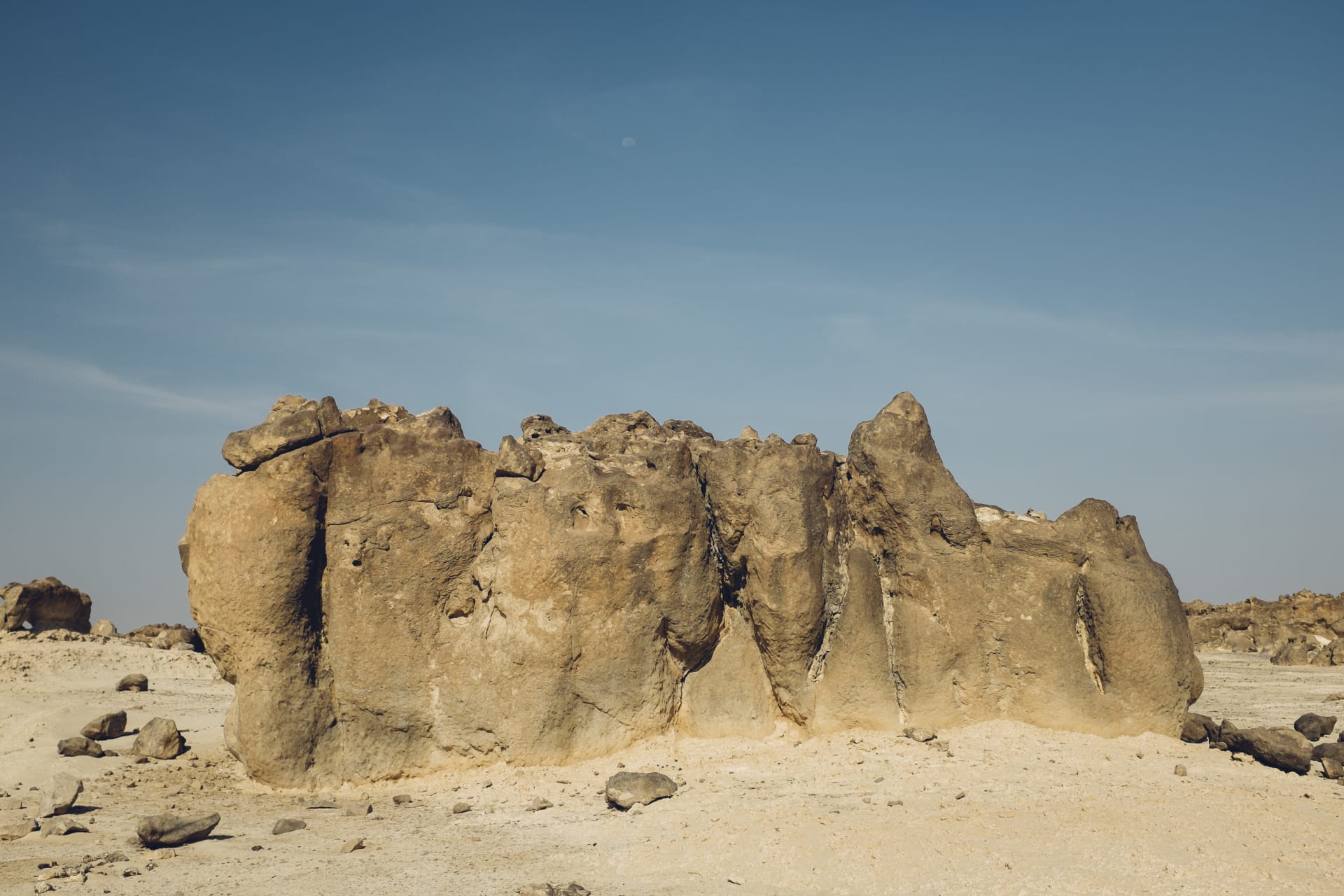 ستشعر وكأنك تمشي على حلوى الخطمي.. إليك ما يمكنك فعله في حديقة الصخور في عمان