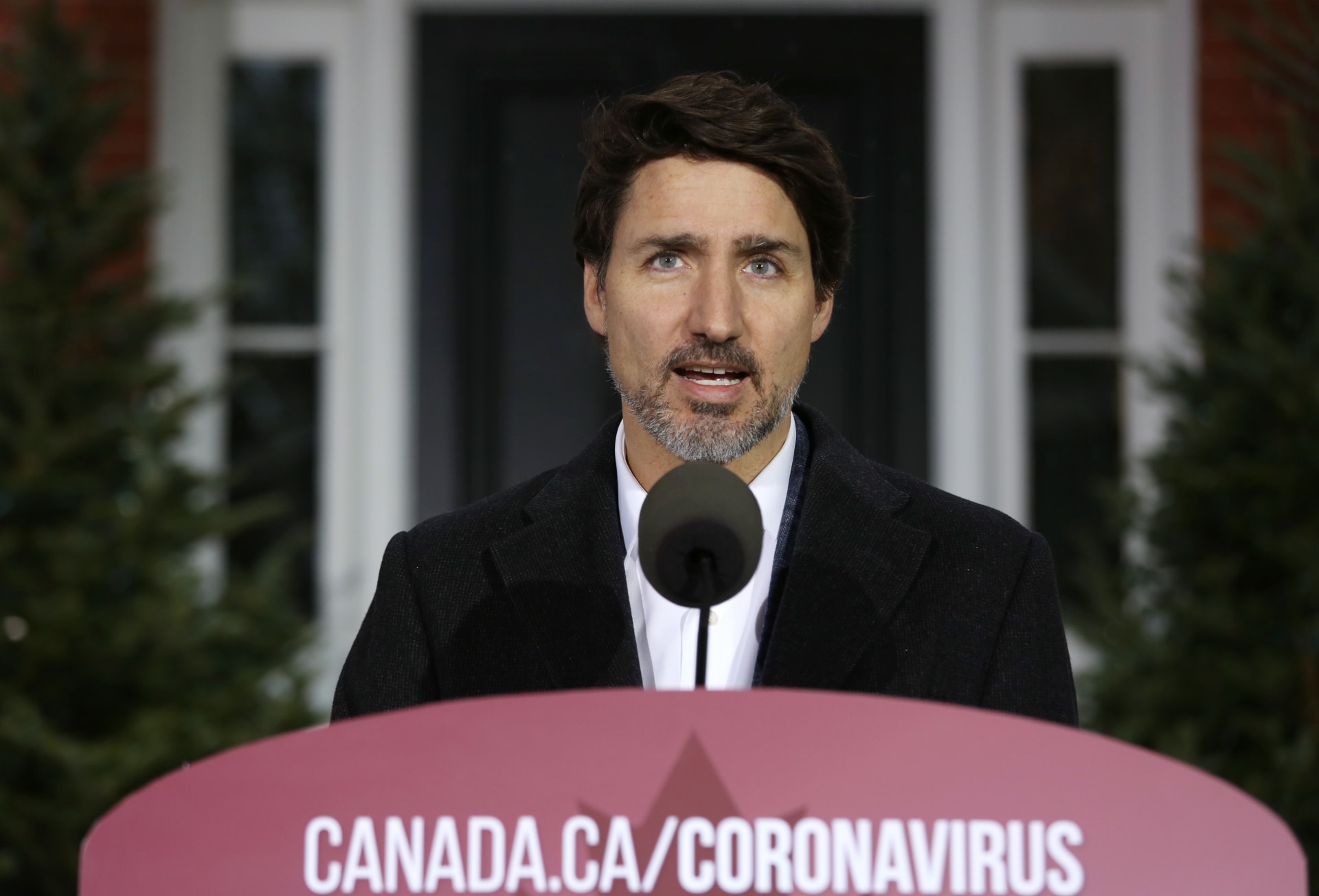 رئيس الوزراء الكندي يُعلق على حادث تحطم مروحية قوات حفظ السلام بجنوب سيناء