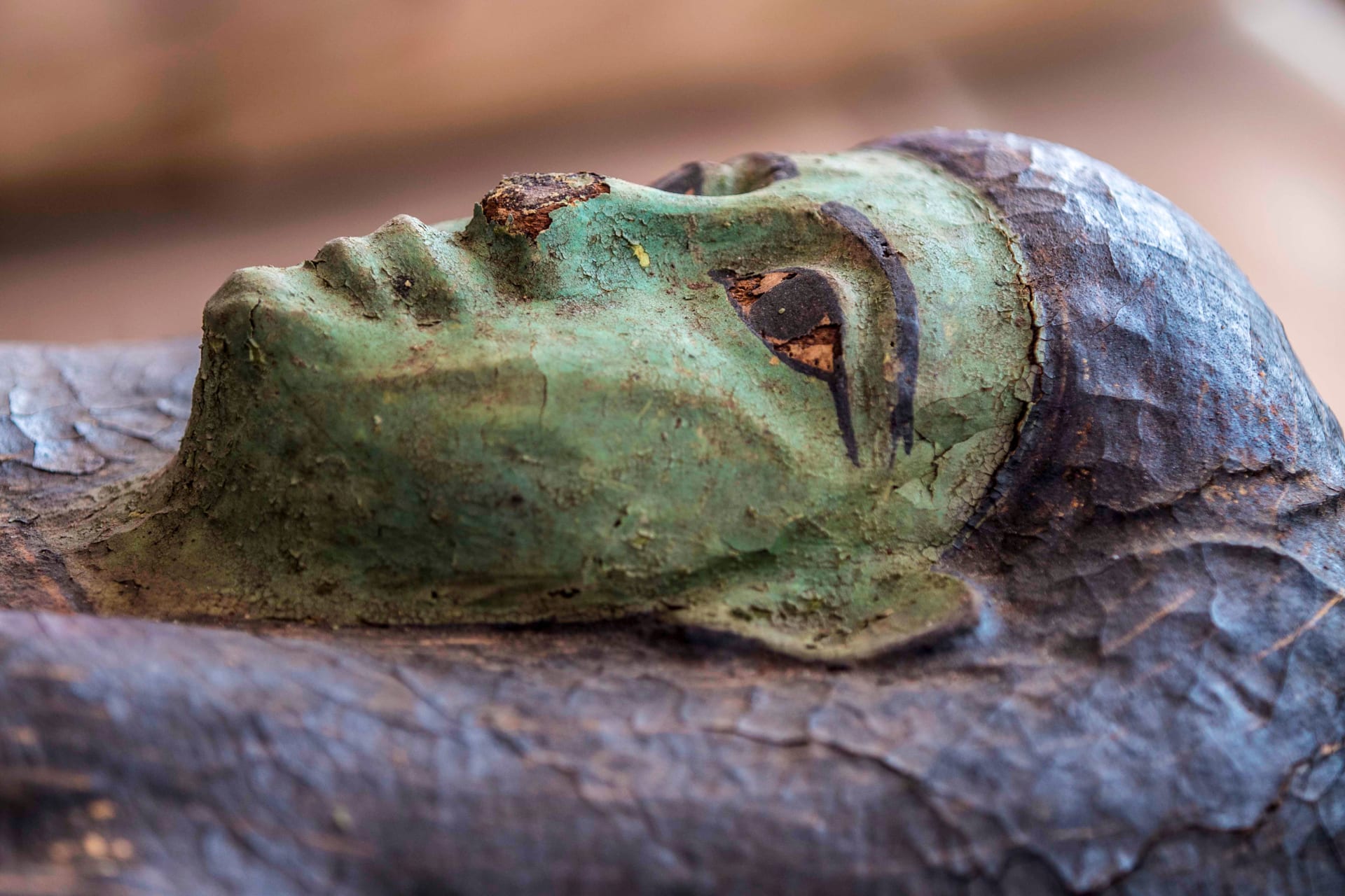 بـ 100 تابوت بشري مغلق منذ أكثر من 2500 عام.. مصر تعلن عن أكبر اكتشاف أثري لعام 2020