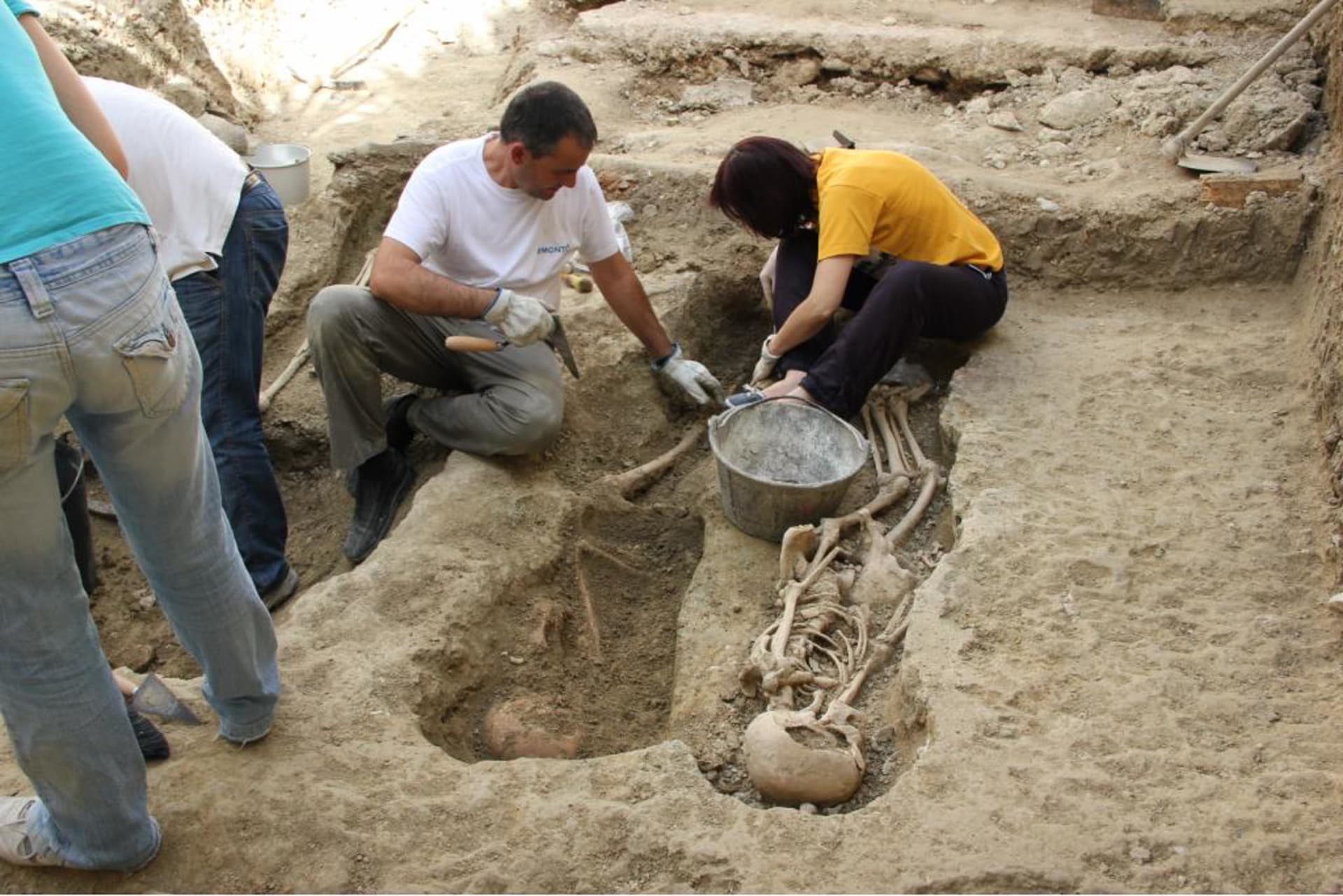 بإسبانيا.. اكتشاف 400 قبر في مقبرة إسلامية قديمة 
