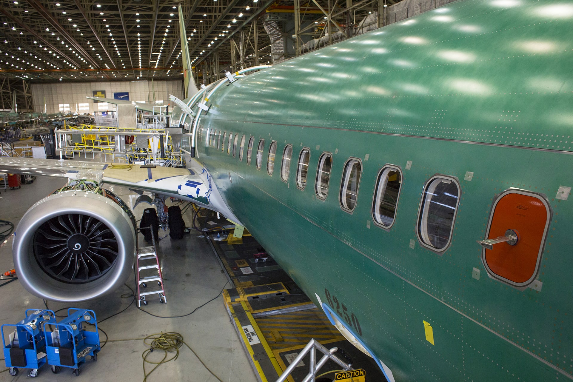 بوينغ ستدفع 2.5 مليار دولار لتسوية ملف طائرة 737 ماكس
