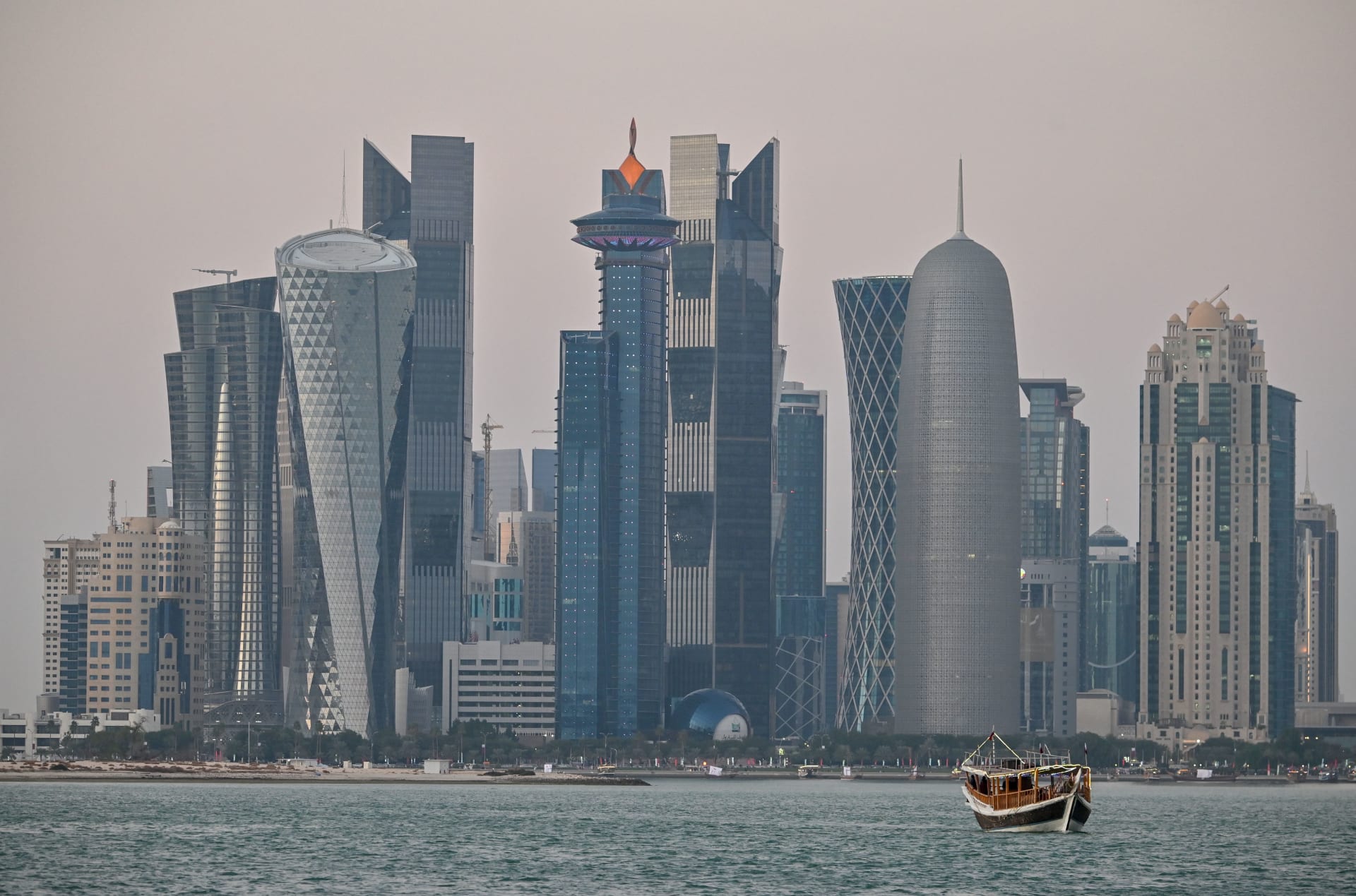 قطر تفرج عن بحرينيين كانوا محتجزون لديها بينهم بطل كمال الأجسام سامي الحداد