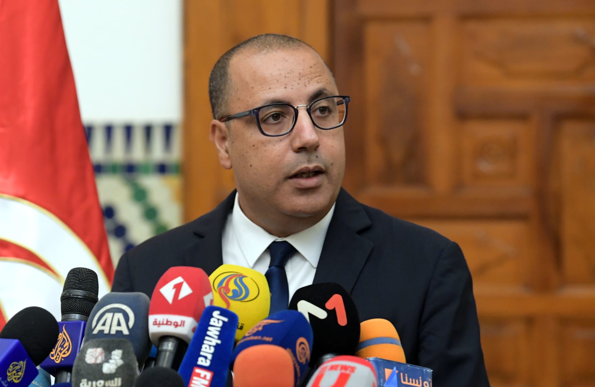 تونس.. تغيير حكومي يشمل 12 وزارة.. وسعيد: لا خضوع للابتزاز والمقايضة