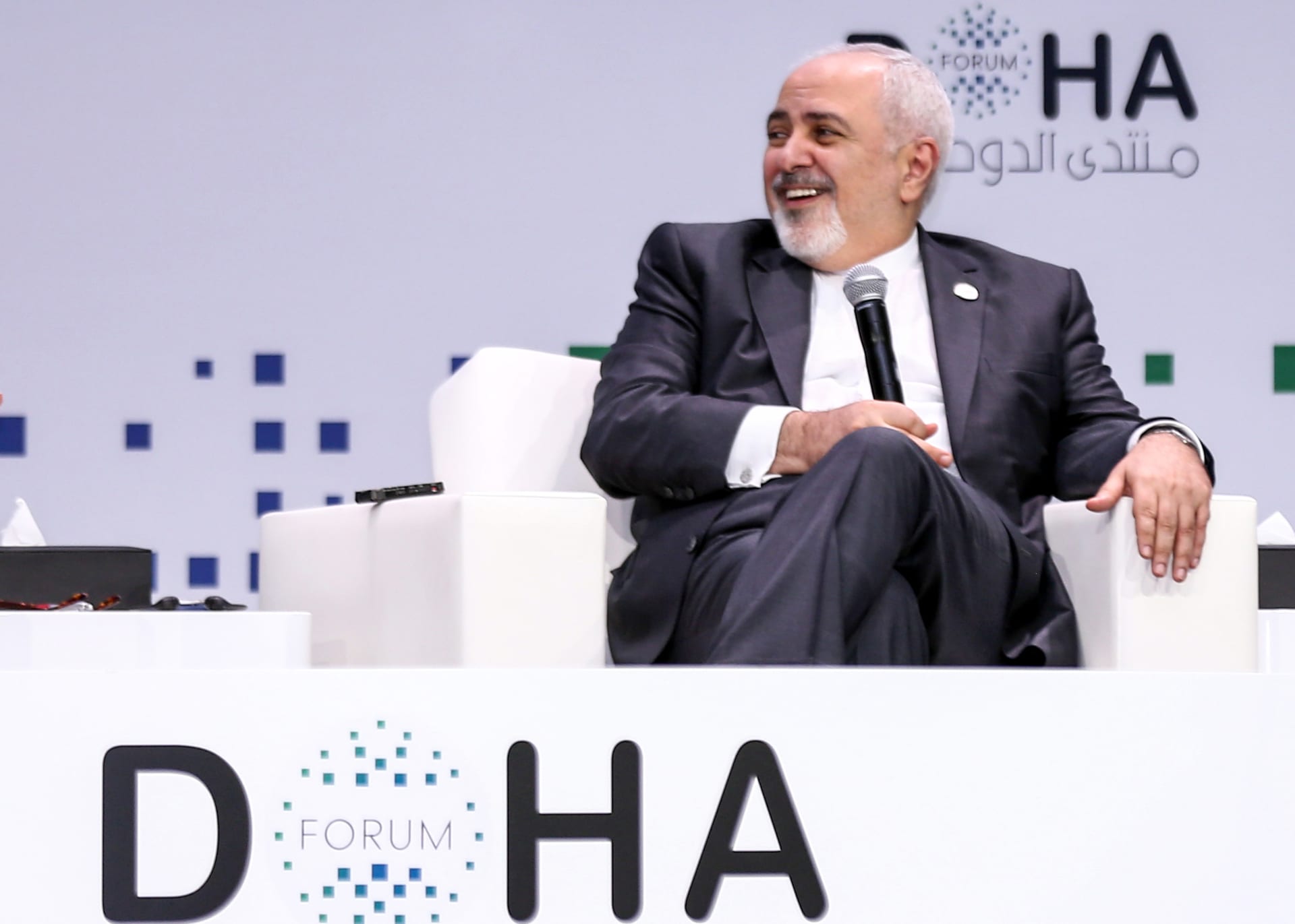 ظريف يرحب بدعوة قطر لقعد قمة بين دول مجلس التعاون الخليجي وإيران