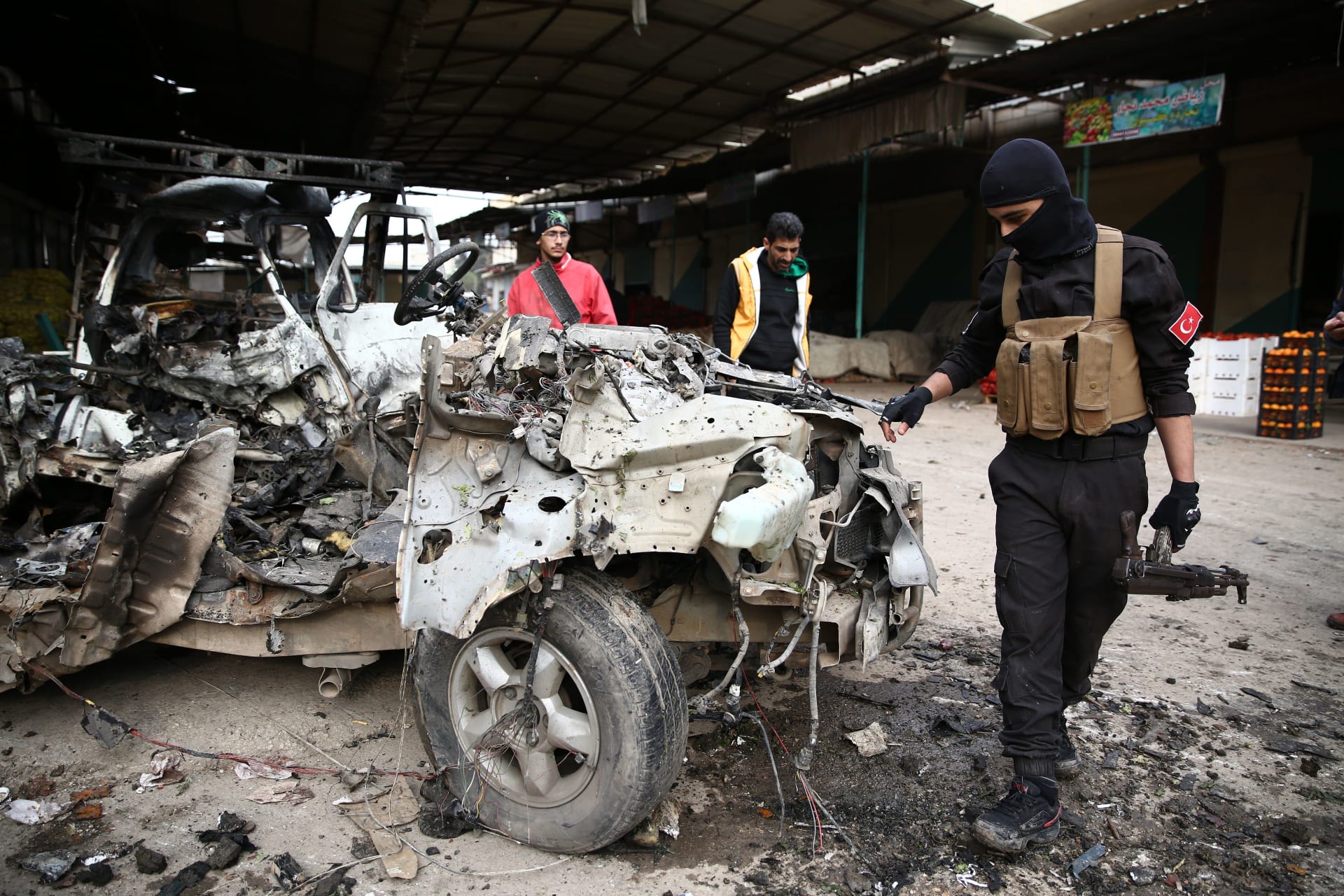 سانا: مقتل 5 مدنيين وإصابة 13 في انفجار سيارة مفخخة في عفرين السورية