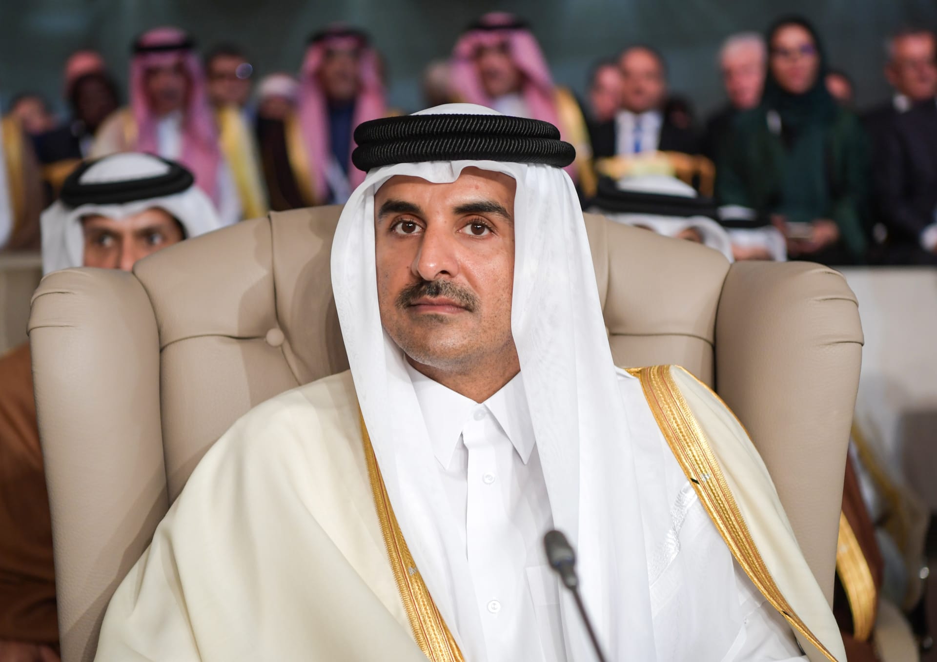 أمير قطر يحيى ذكرى مشاركة قوات بلاده في معركة تحرير الخفجي بالسعودية