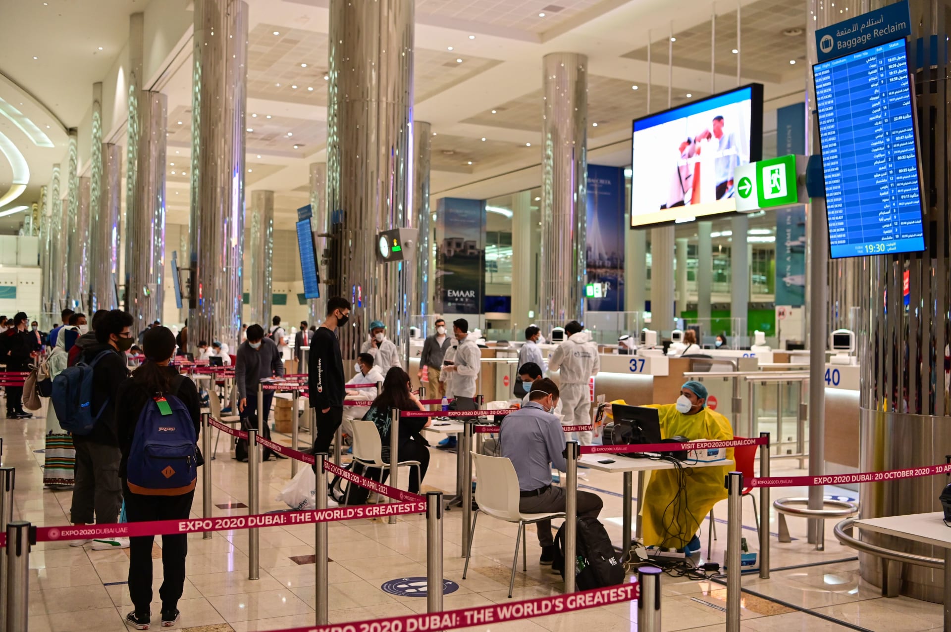 مطارات دبي تعلن انخفاض حركة المسافرين بنسبة 70٪ في 2020