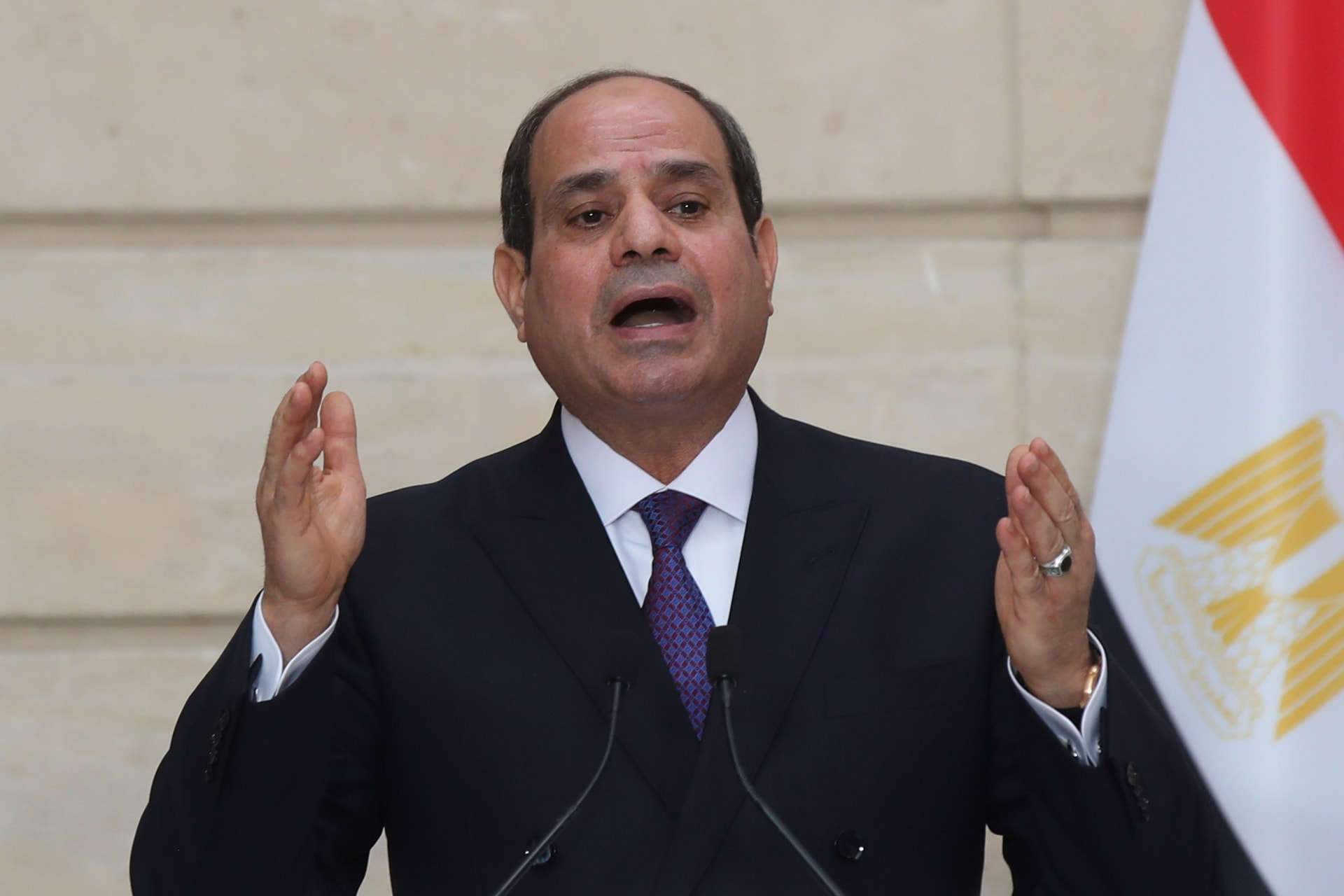 السيسي: أمن الخليج يرتبط بالأمن القومي المصري