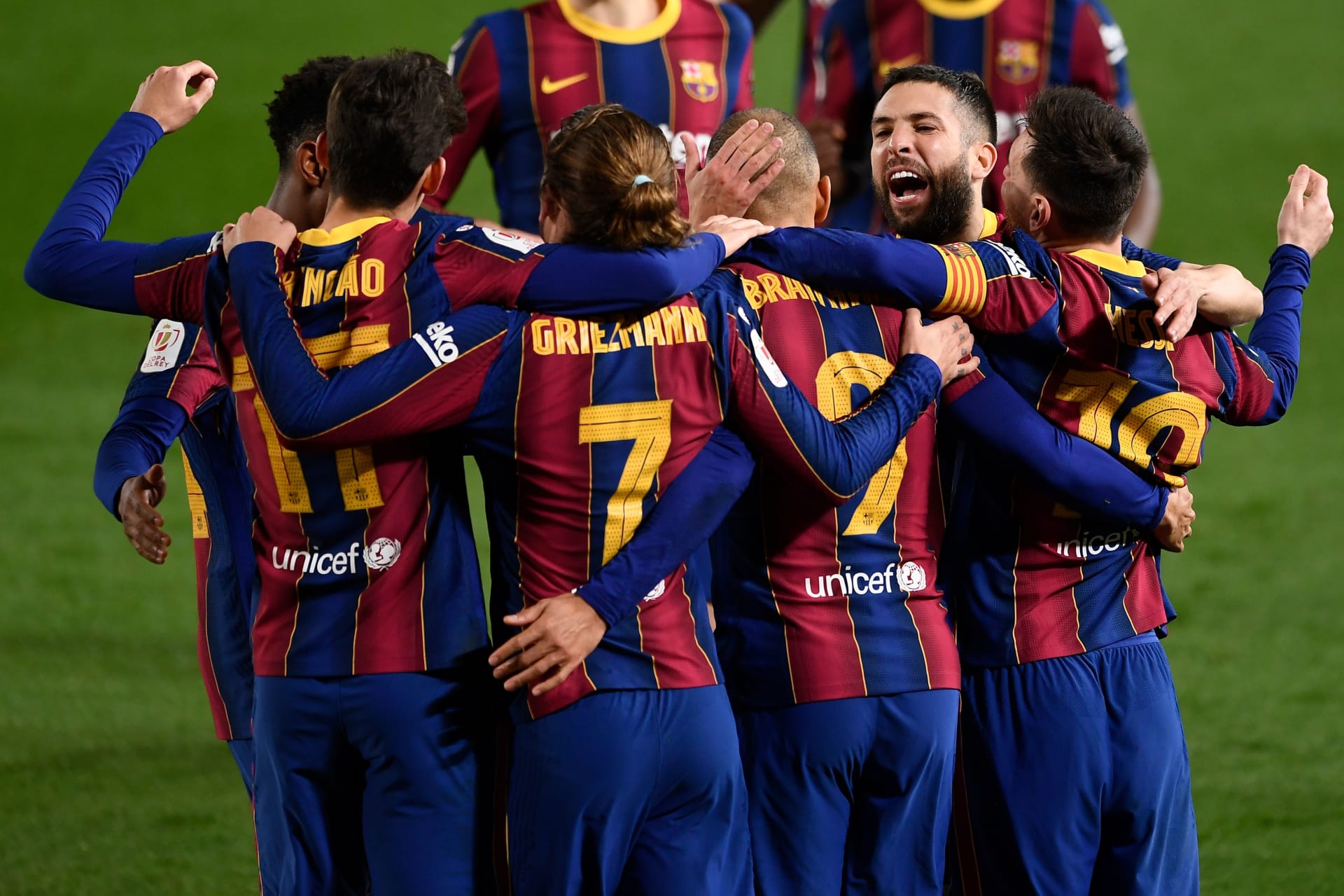 ريمونتادا تاريخية لبرشلونة تؤهله لنهائي كأس إسبانيا