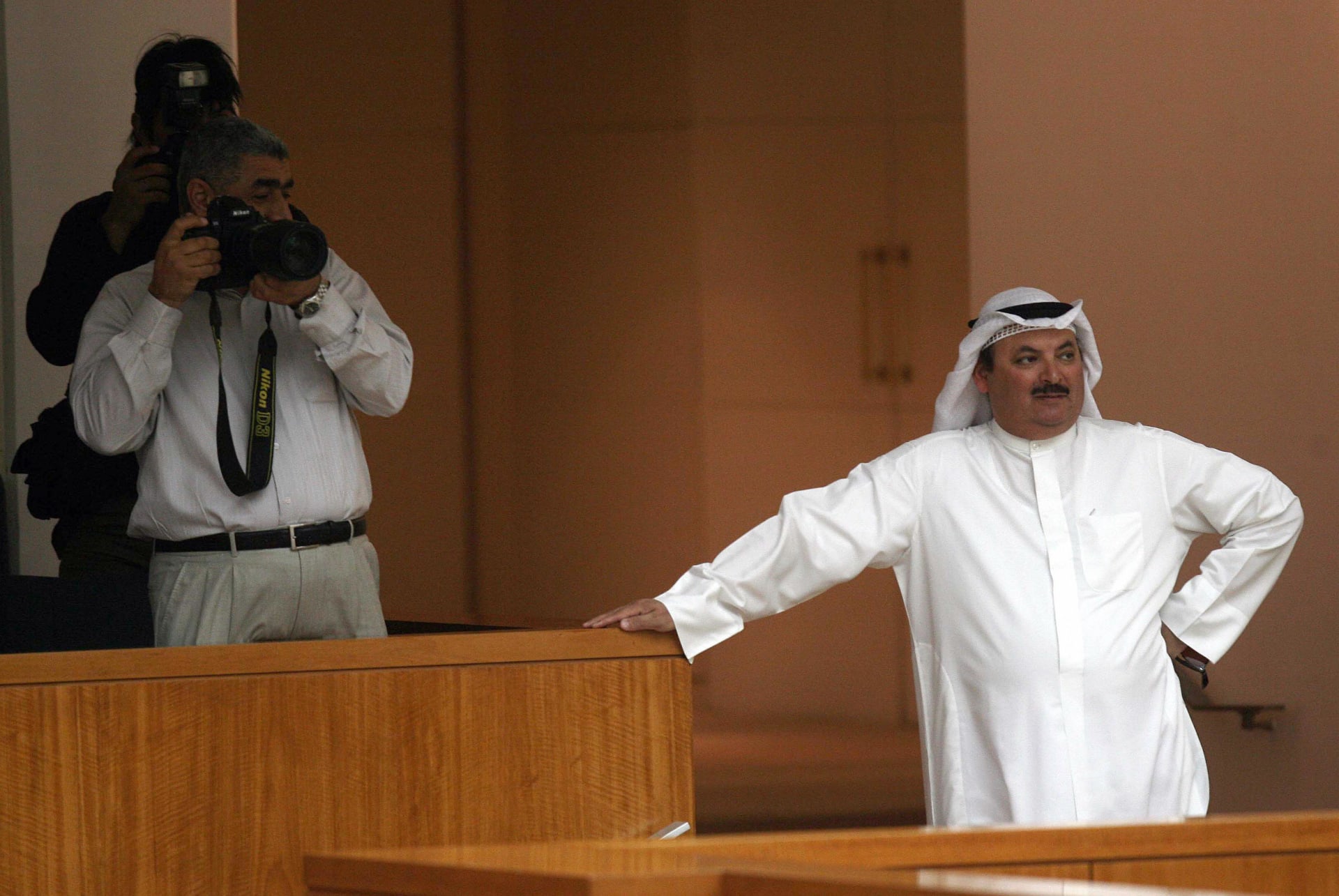 صورة أرشيفية لناصر الدويلة في مجلس الأمة الكويتي عام 2008 حينما كان نائبا 