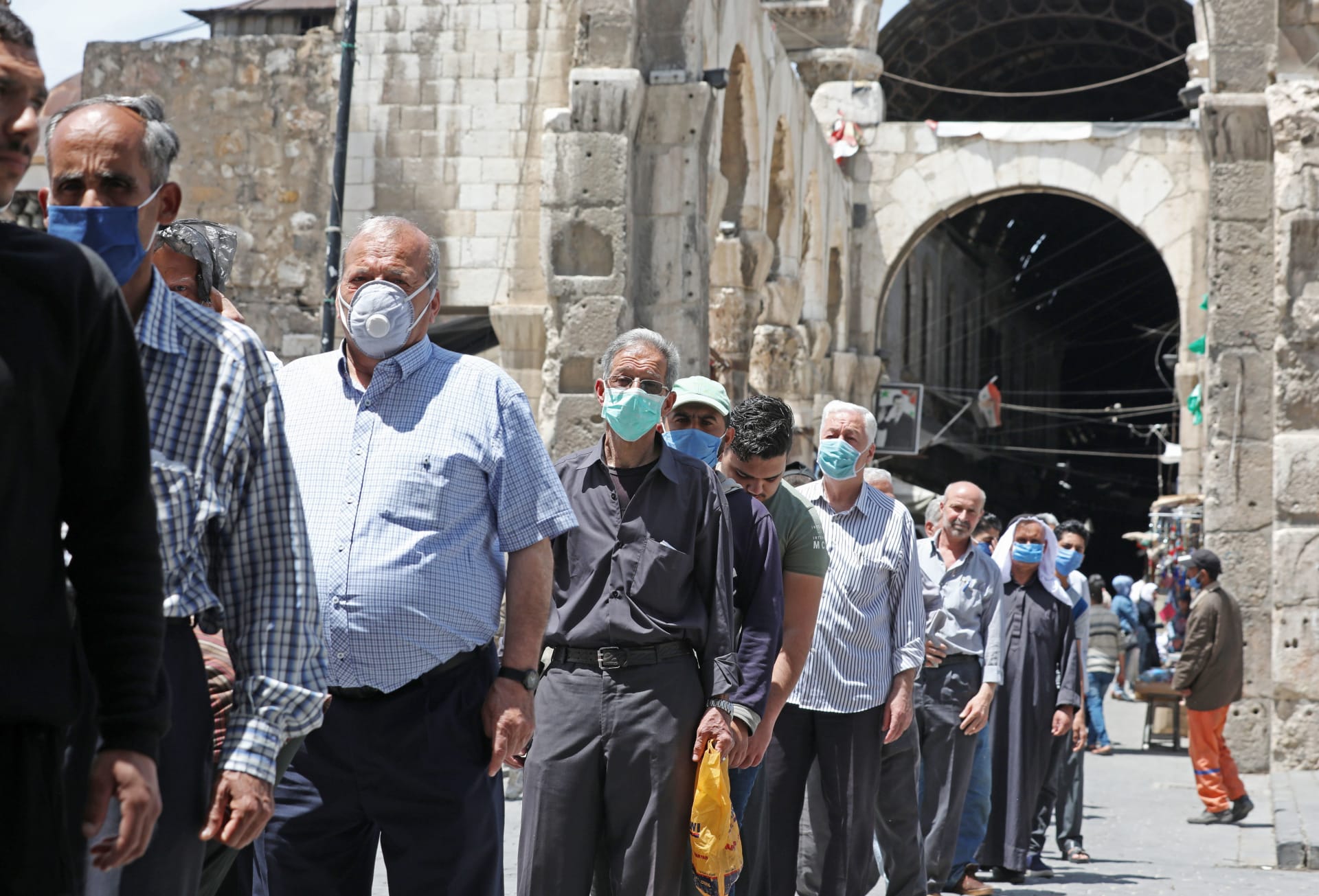 سوريا: إشغال أسرّة العناية المركزة لمرضى كورونا في مستشفيات دمشق يصل إلى 100٪