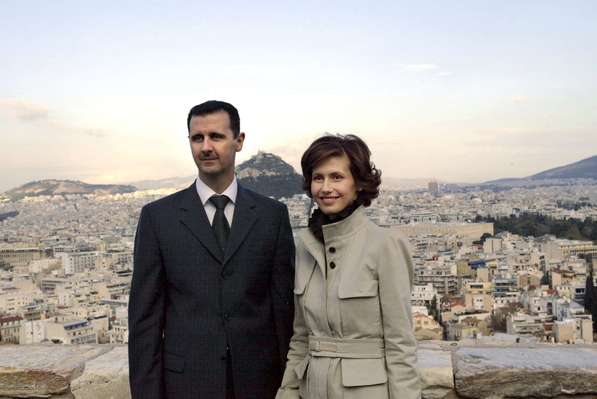صورة ارشيفية لبشار الأسد وزوجته أسماء العام 2003