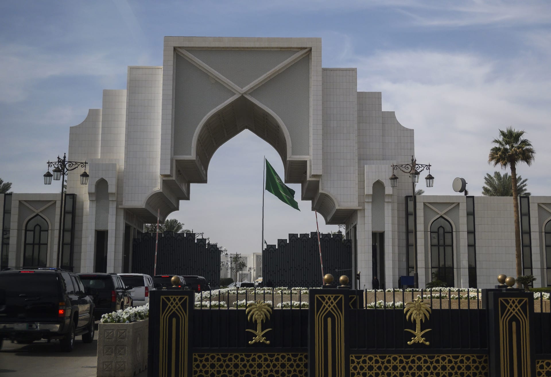 صورة أرشيفية لمدخل الديوان الملكي السعودي 