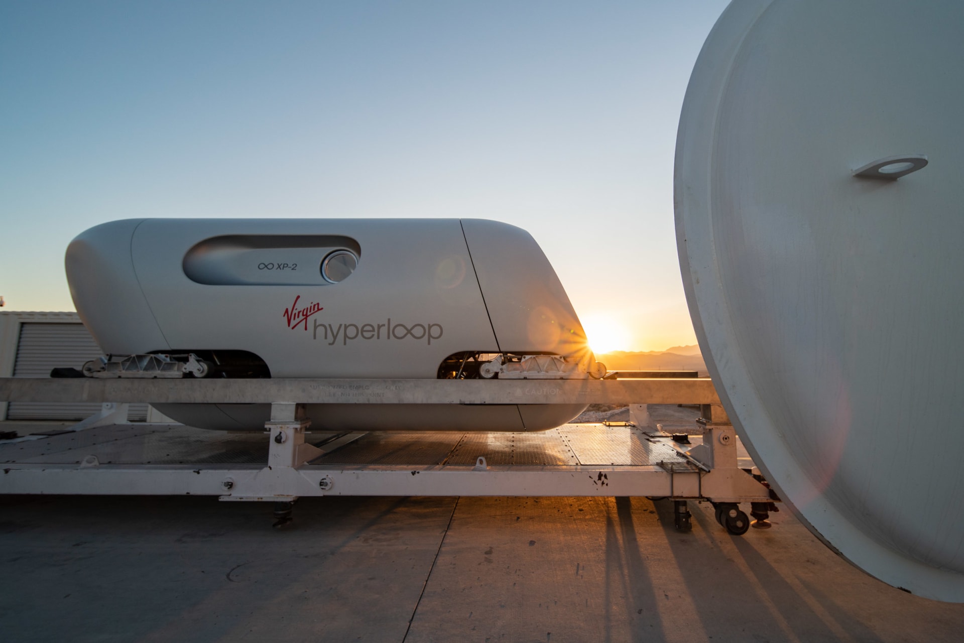 فيرجن هايبرلوب تطلق لمحة جديدة لكبسولة ركاب تصل سرعتها لـ670 ميل في الساعة
