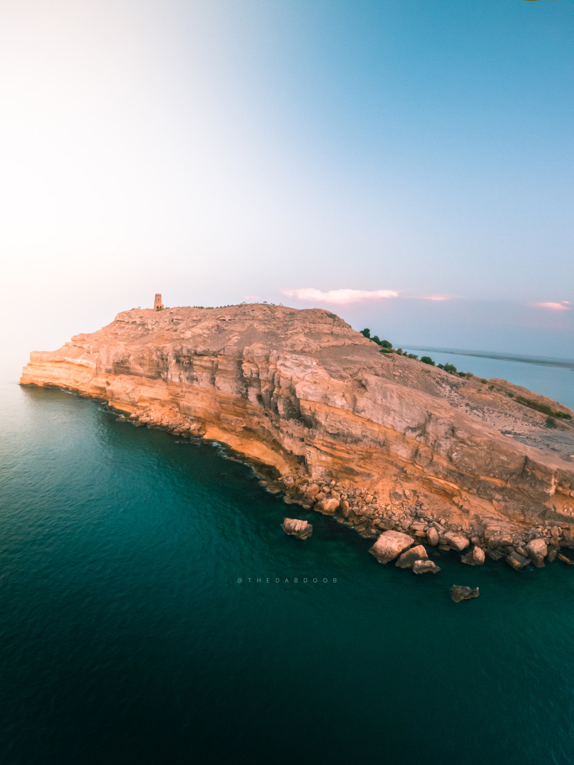 شاطئ السوادي في سلطنة عمان