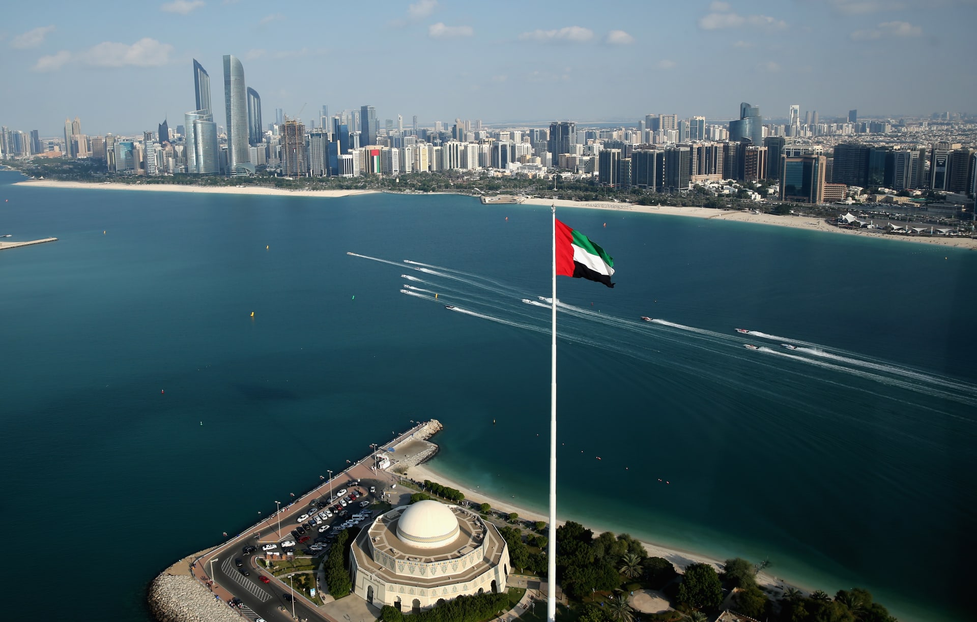 الإمارات.. استحداث "الزواج المدني" ضمن قانون الأحوال الشخصية لغير المسلمين في أبوظبي