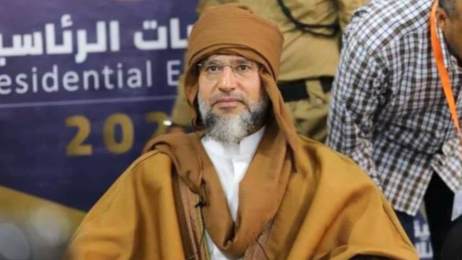 سيف الإسلام القذافي يتقدم بأوراق ترشحه في انتخابات الرئاسة في ليبيا