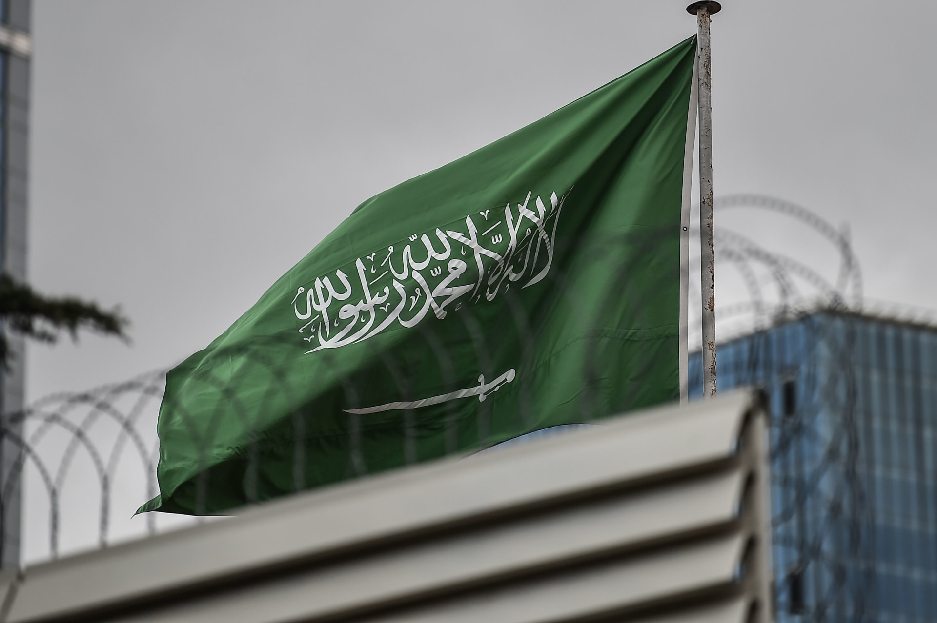 السعودية تمنح مفكرا لبنانيا شيعيا جنسيتها.. فكيف كان رد فعله؟
