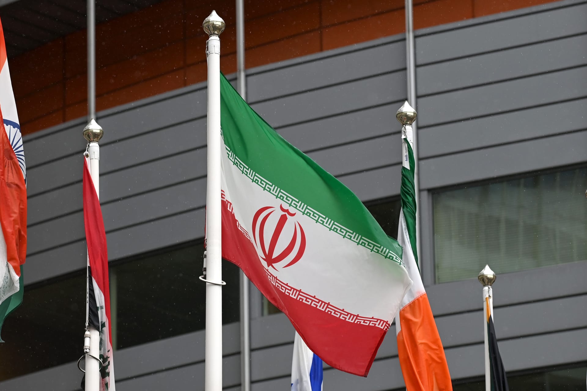 وسائل إعلام إيرانية: مسؤولون إماراتيون وسوريون يجرون زيارات تزامنية إلى طهران