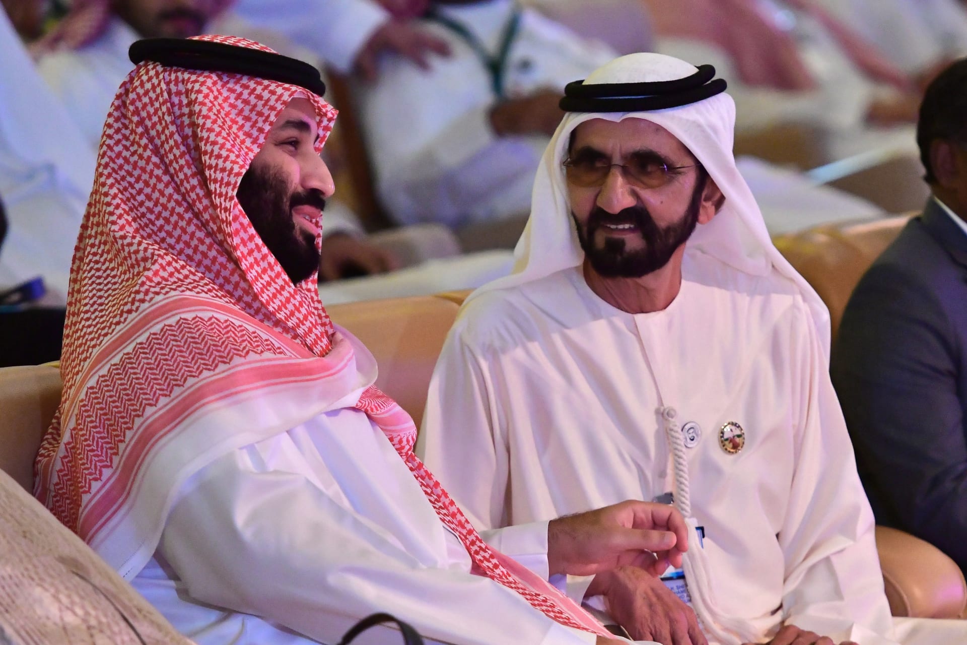 لقاء سابق بين الشيخ محمد بن راشد و الأمير محمد بن سلمان 