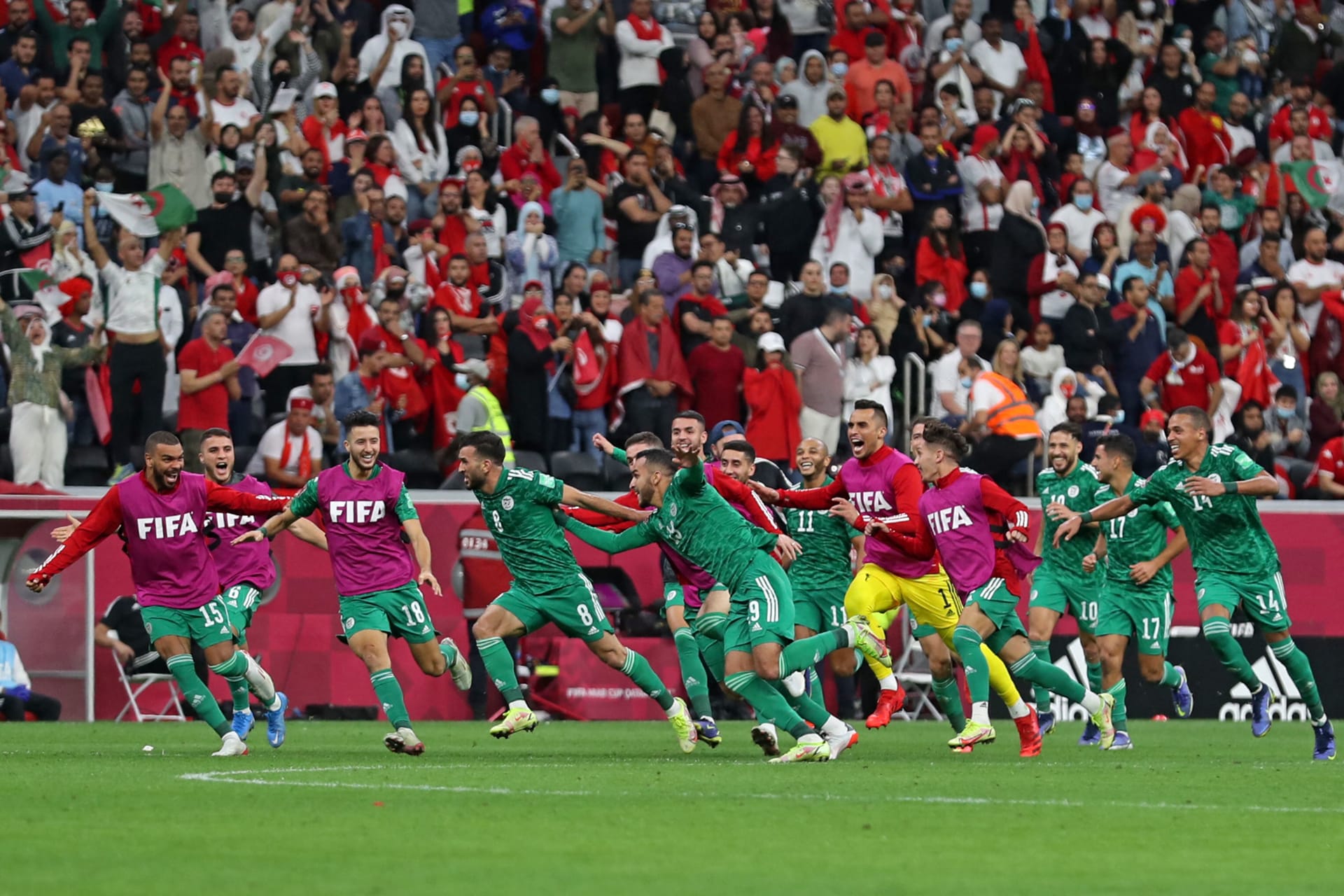 الجزائر بطلة كأس العرب للمرة الأولى في تاريخها بعد الفوز على تونس